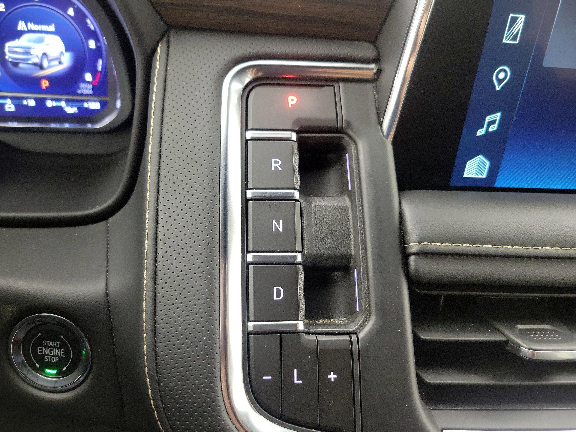 Thumbnail: 2023 Chevrolet Suburban - 17