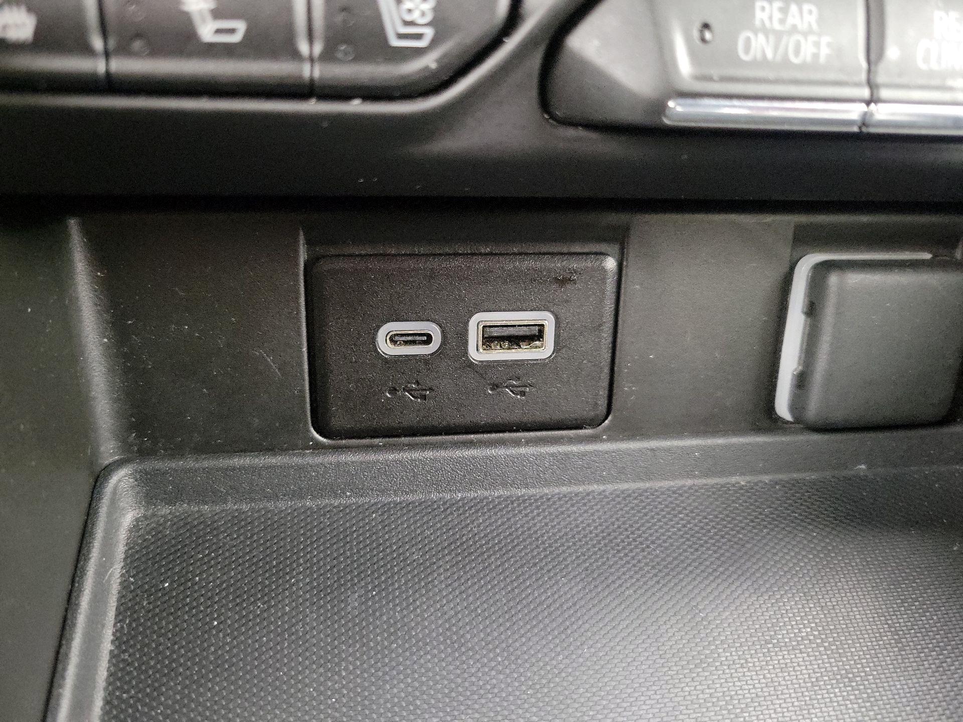 Thumbnail: 2023 Chevrolet Suburban - 18