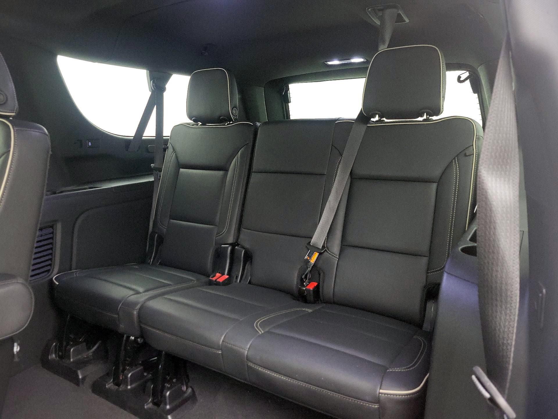 Thumbnail: 2023 Chevrolet Suburban - 20