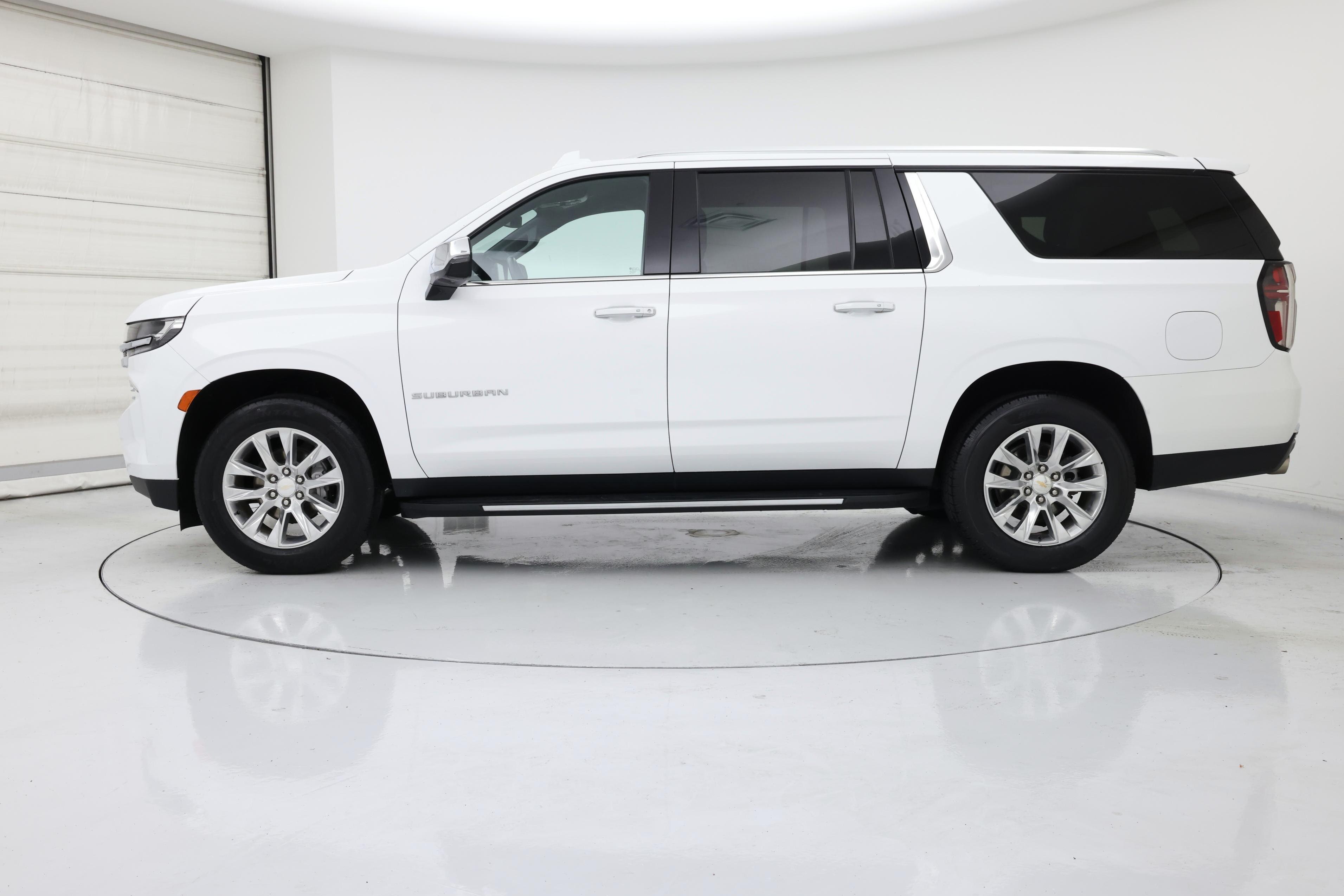 Thumbnail: 2023 Chevrolet Suburban - 3