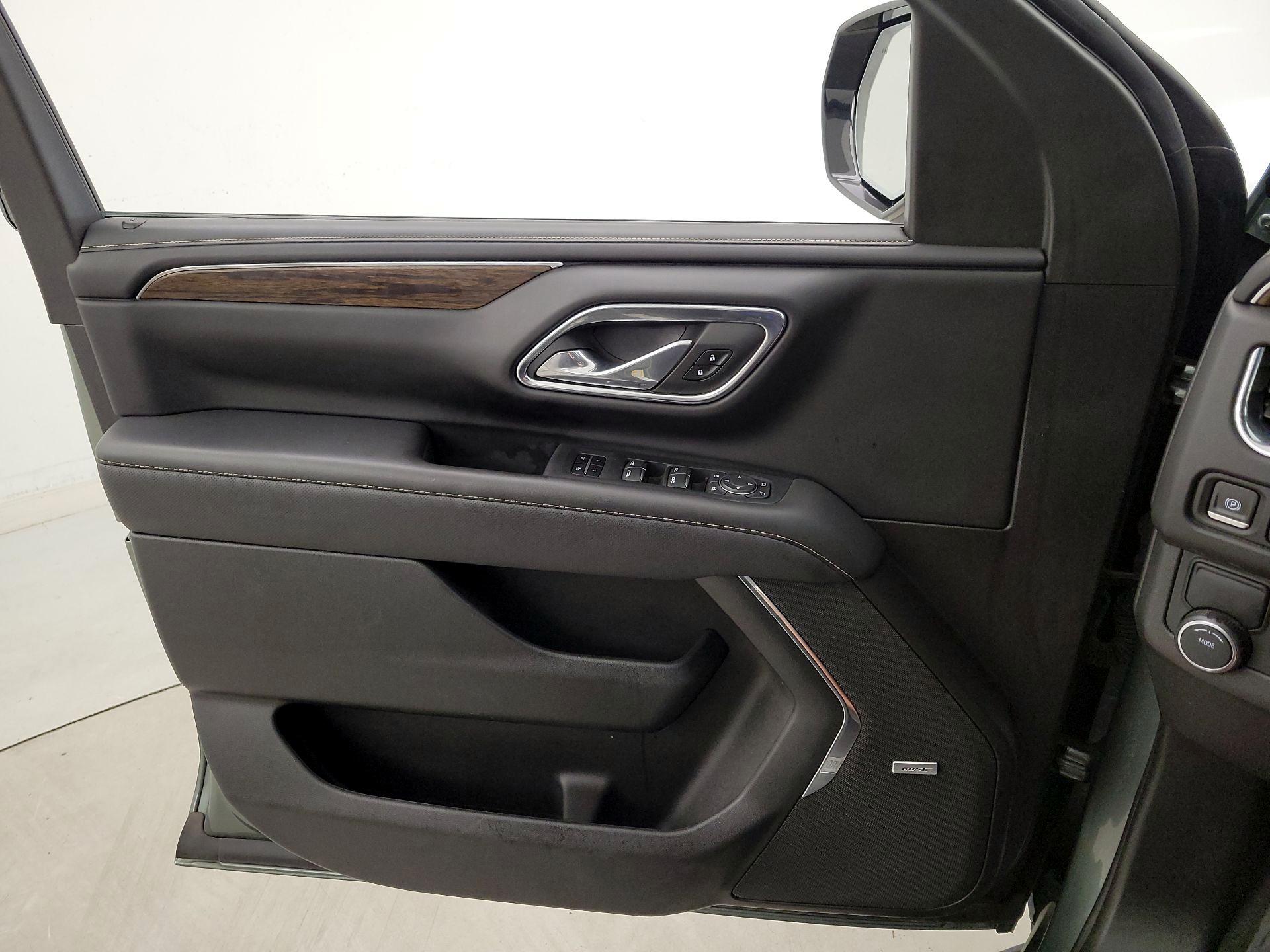 Thumbnail: 2023 Chevrolet Suburban - 12