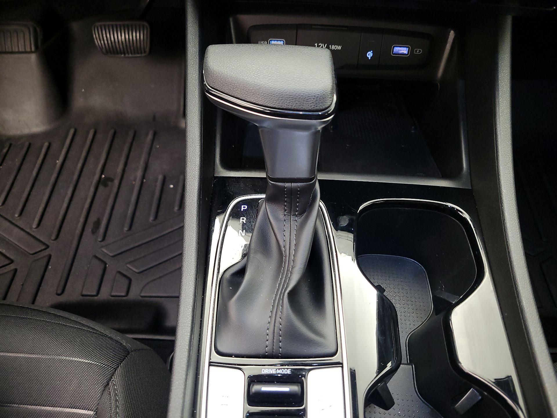 Thumbnail: 2022 Hyundai Santa Cruz - 17