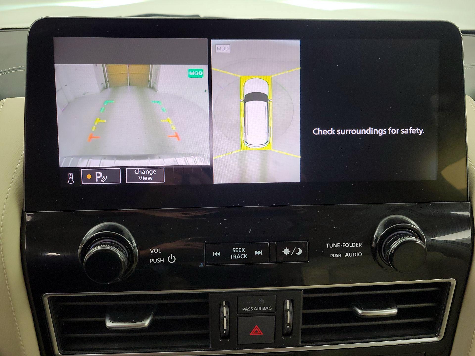 Thumbnail: 2023 INFINITI QX80 - 14