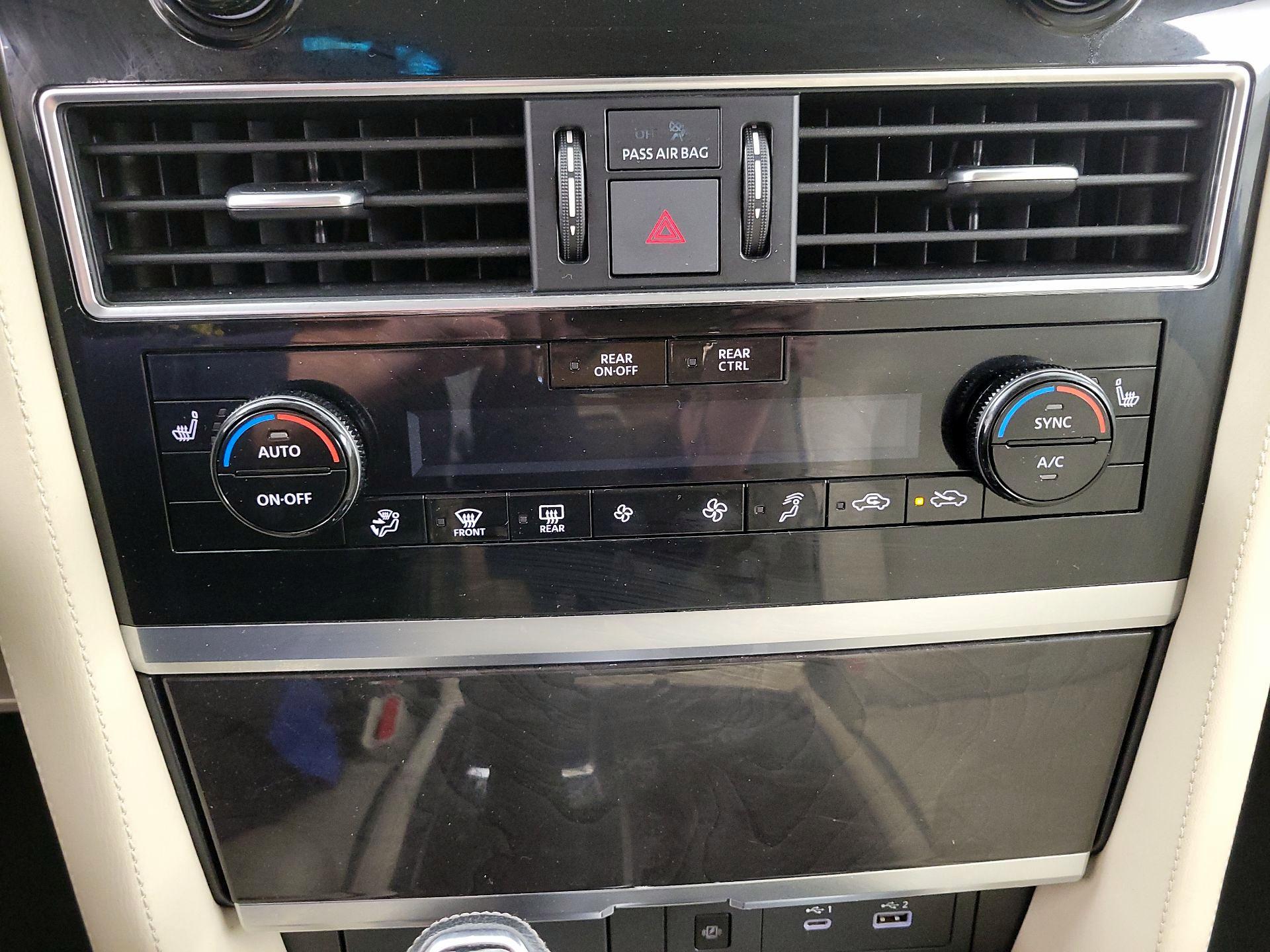 Thumbnail: 2023 INFINITI QX80 - 16