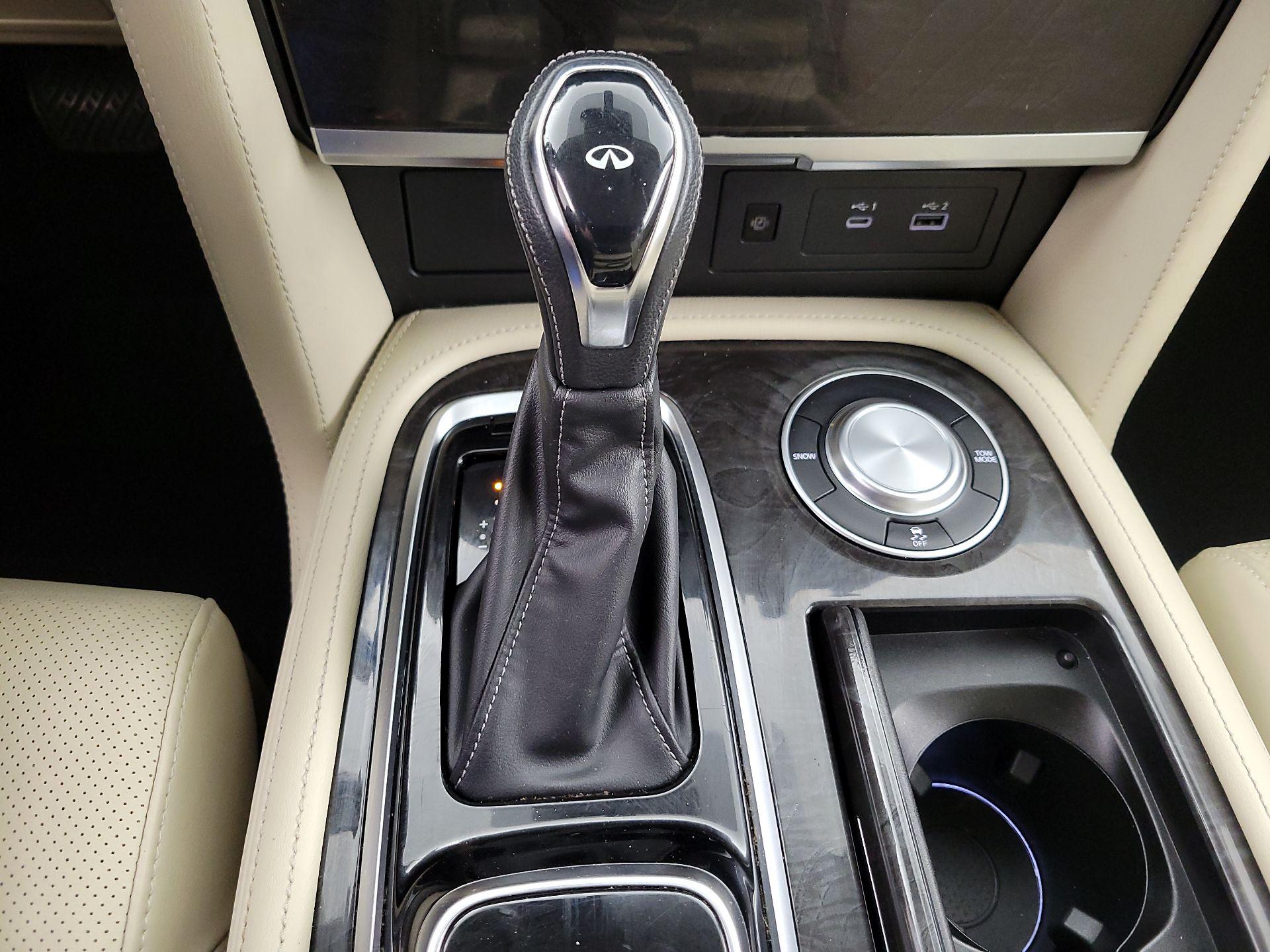 Thumbnail: 2023 INFINITI QX80 - 17