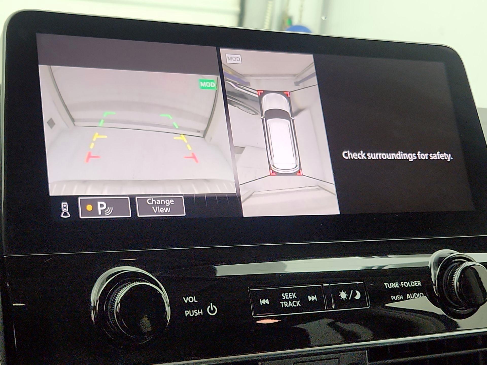 Thumbnail: 2024 INFINITI QX80 - 15