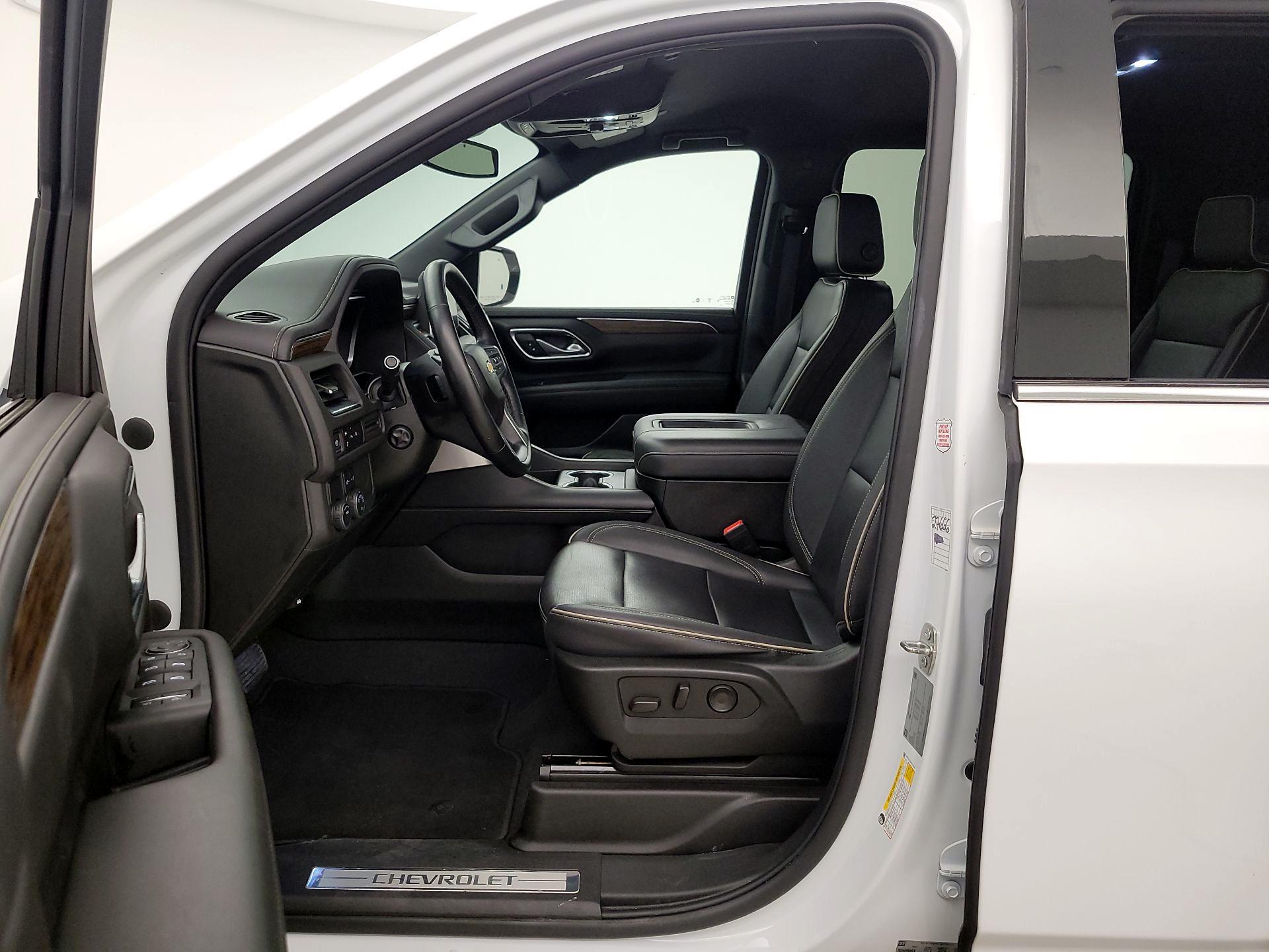 Thumbnail: 2023 Chevrolet Suburban - 11