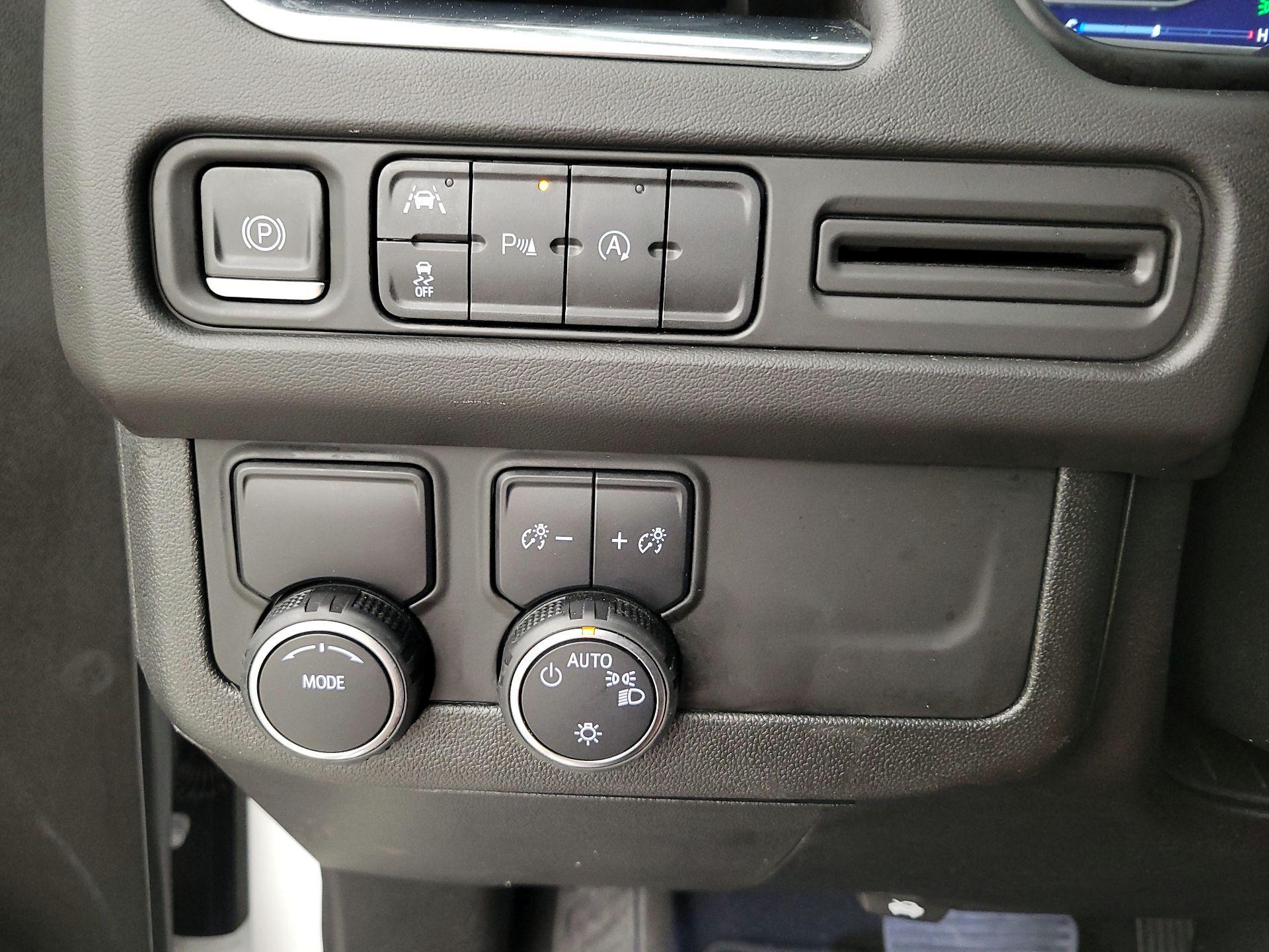 Thumbnail: 2023 Chevrolet Suburban - 13