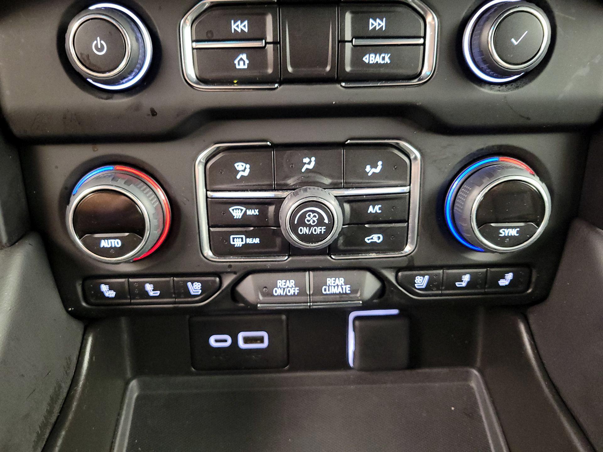 Thumbnail: 2023 Chevrolet Suburban - 16