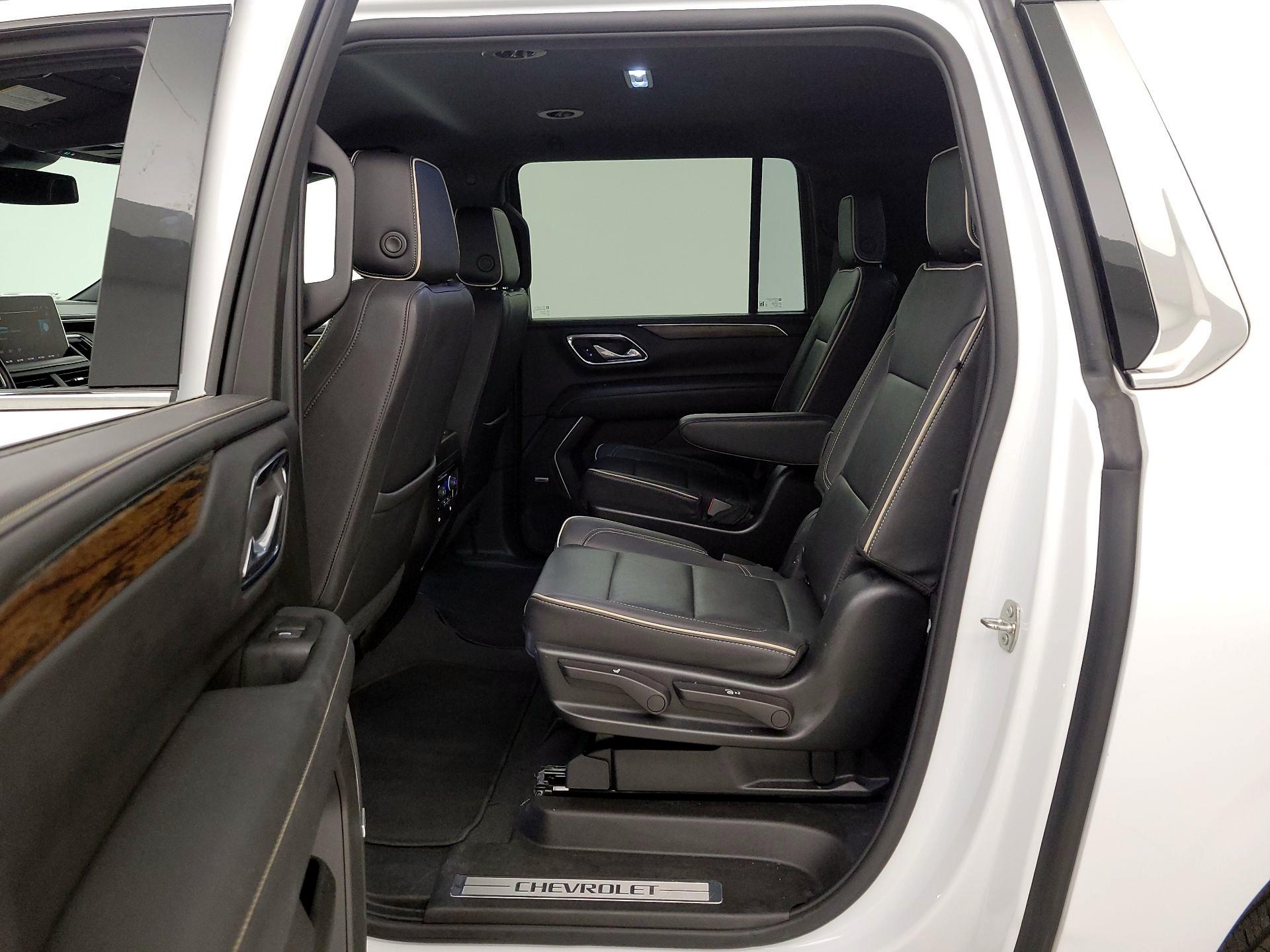 Thumbnail: 2023 Chevrolet Suburban - 19