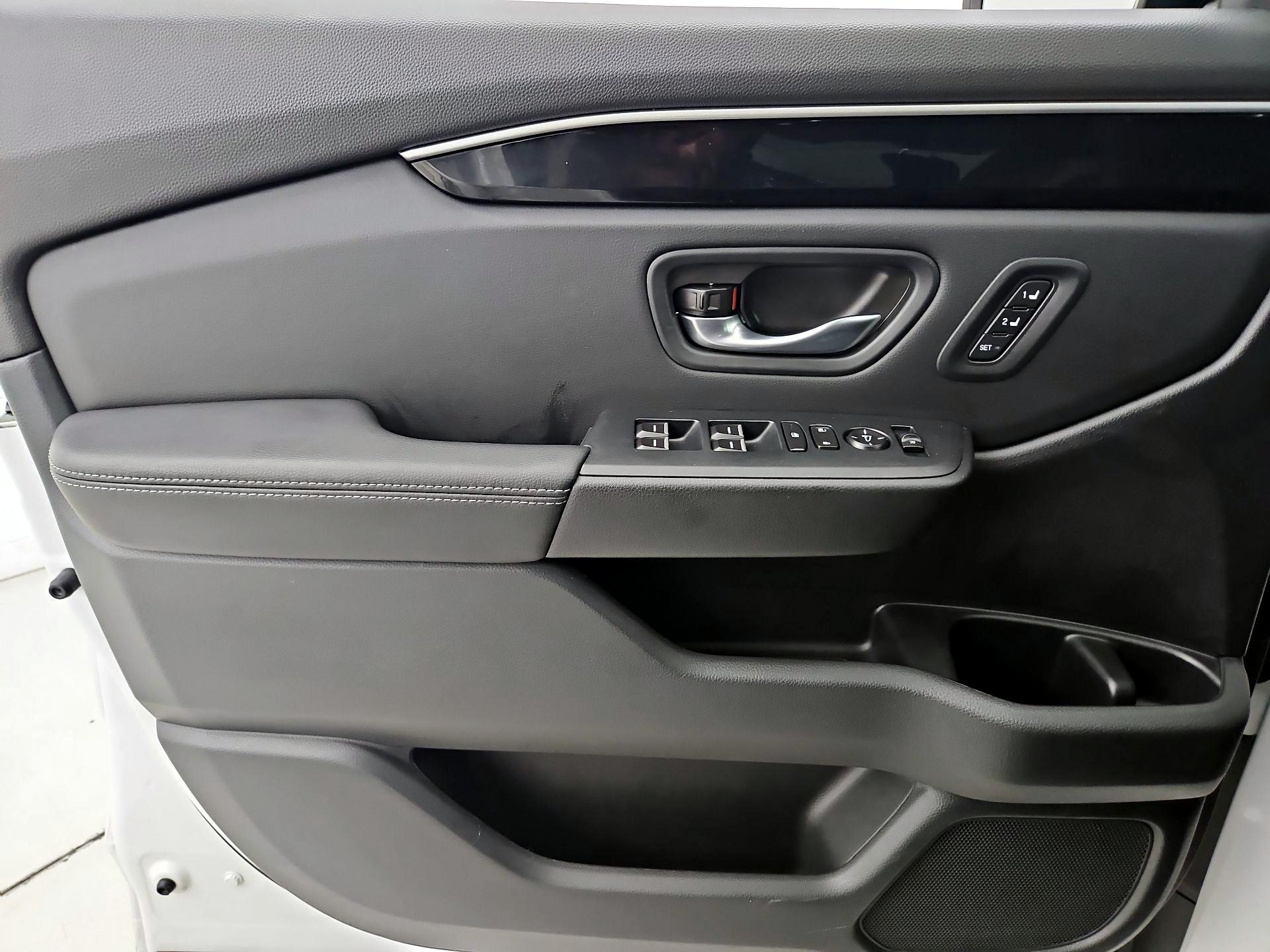 Thumbnail: 2025 Honda Pilot - 12