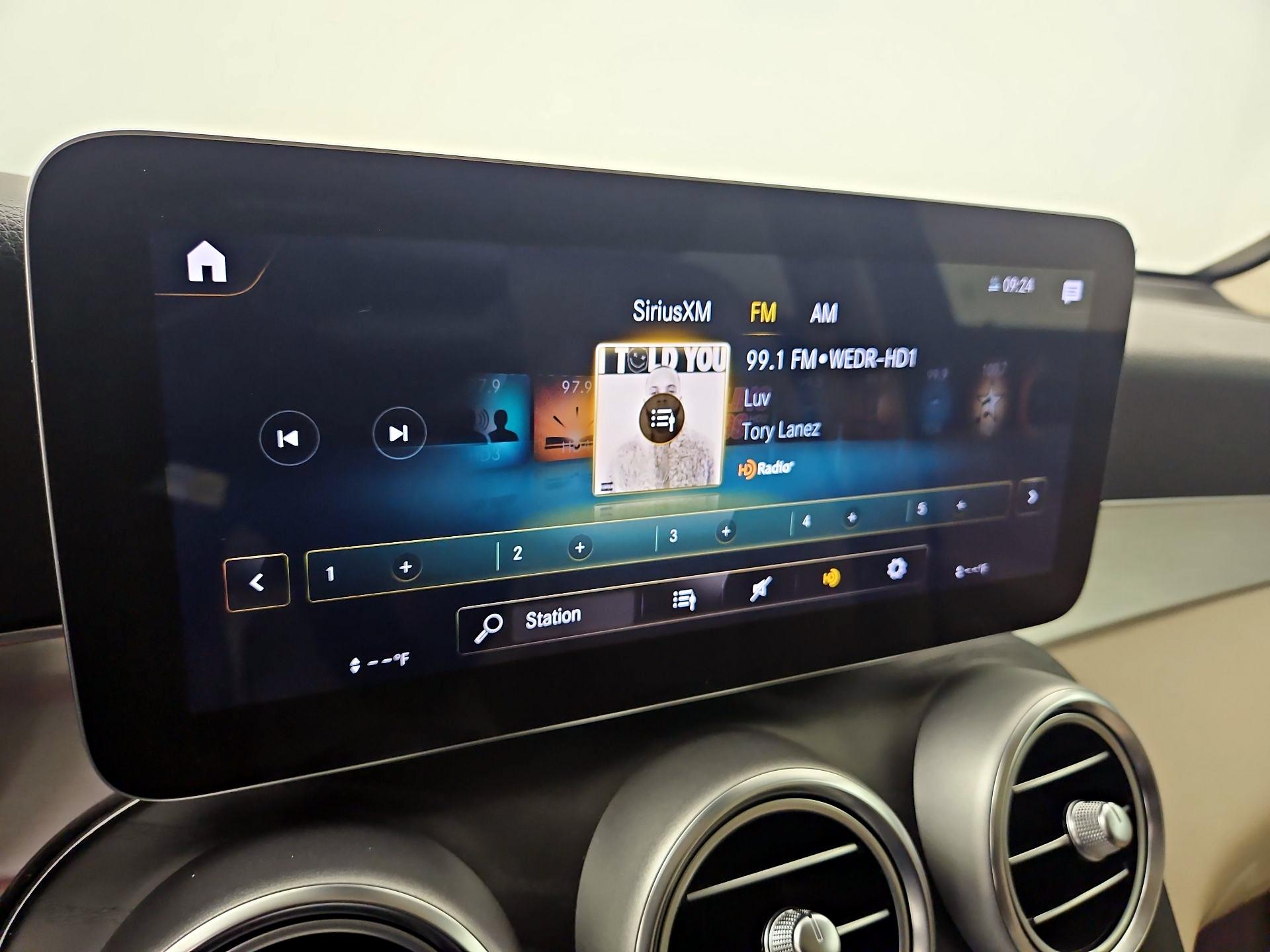 Thumbnail: 2022 Mercedes-Benz GLC - 15