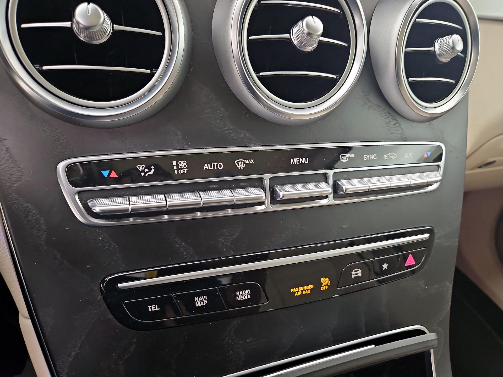 Thumbnail: 2022 Mercedes-Benz GLC - 16