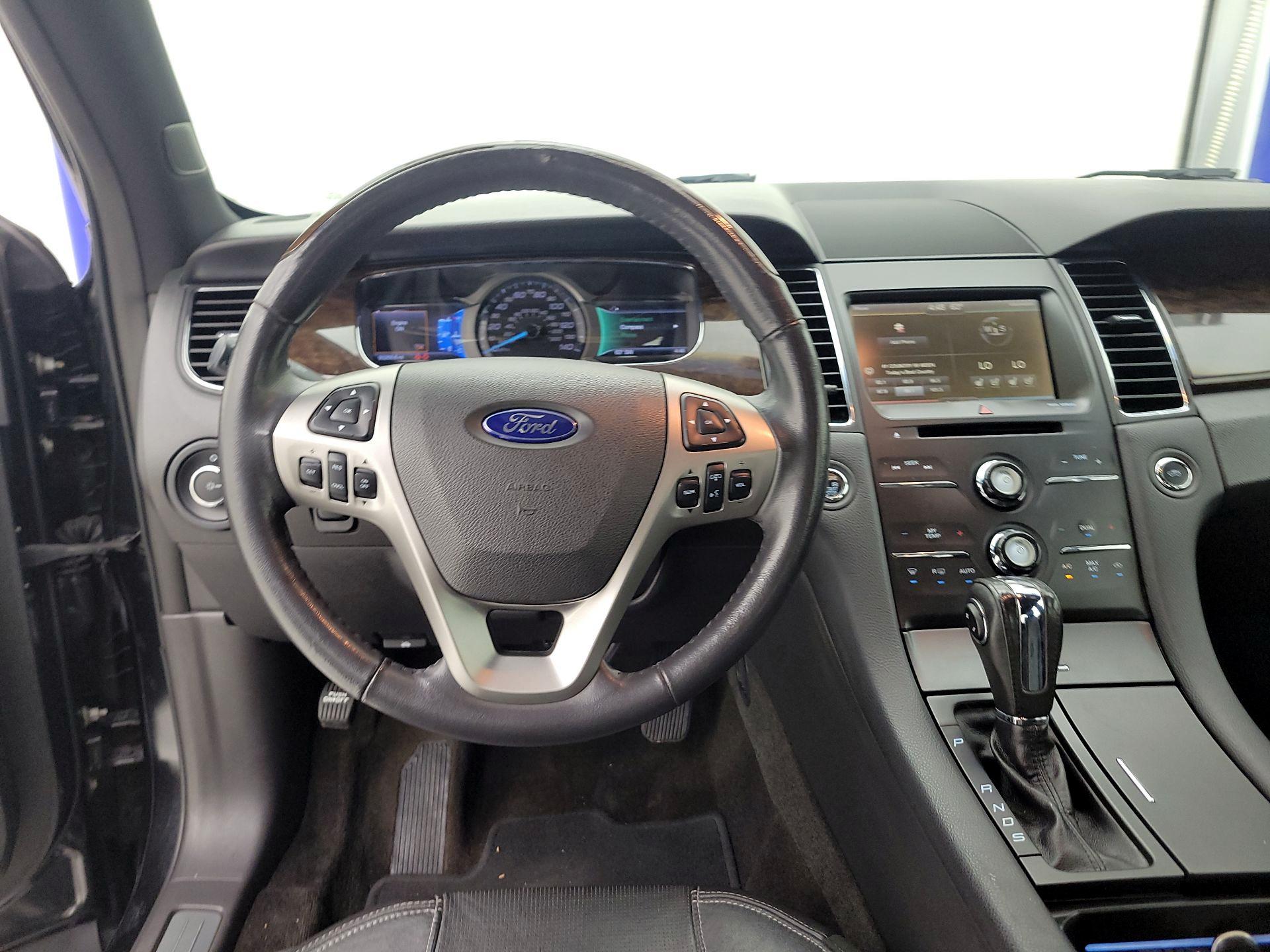 Thumbnail: 2015 Ford Taurus - 10