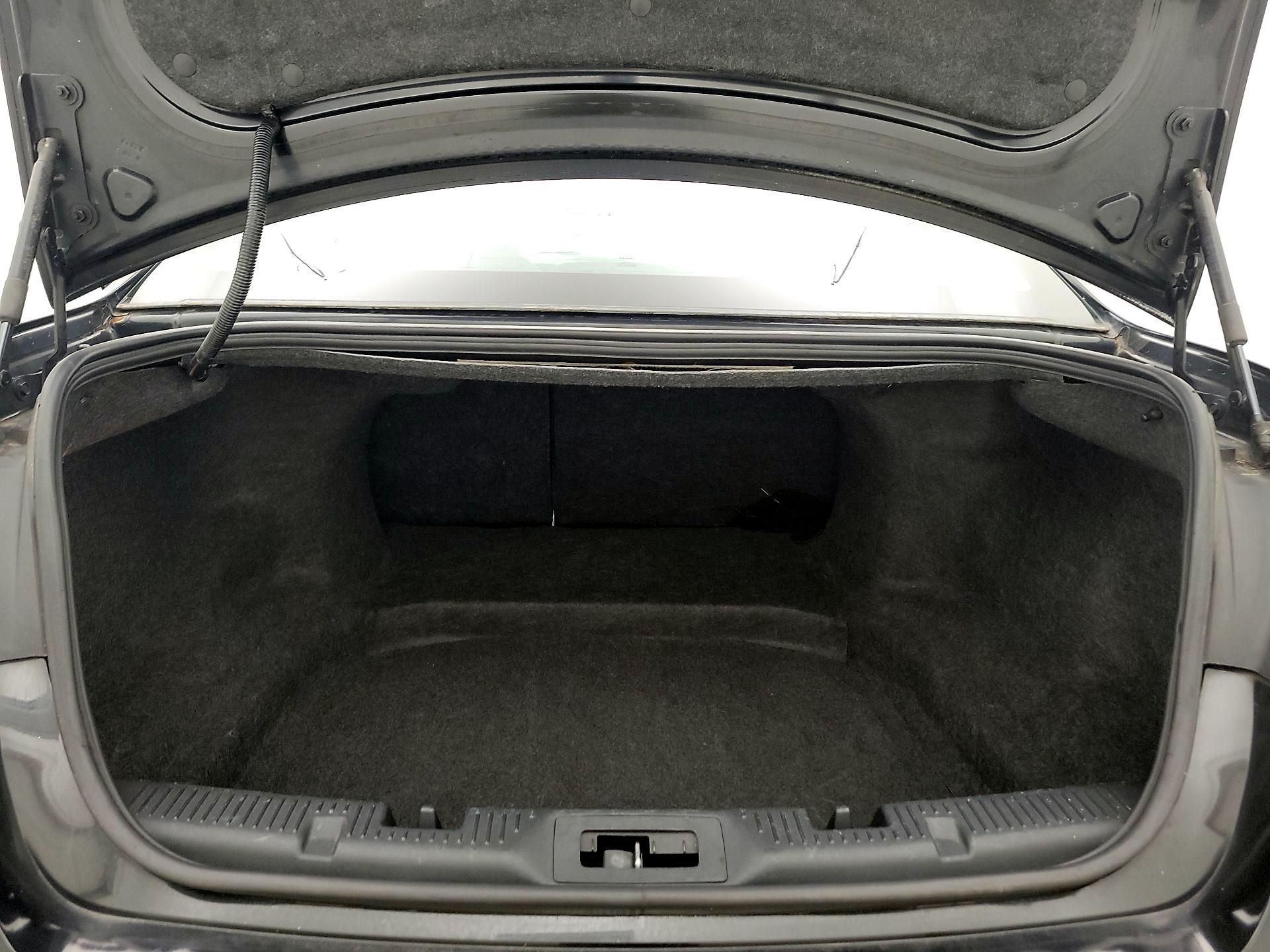 Thumbnail: 2015 Ford Taurus - 19