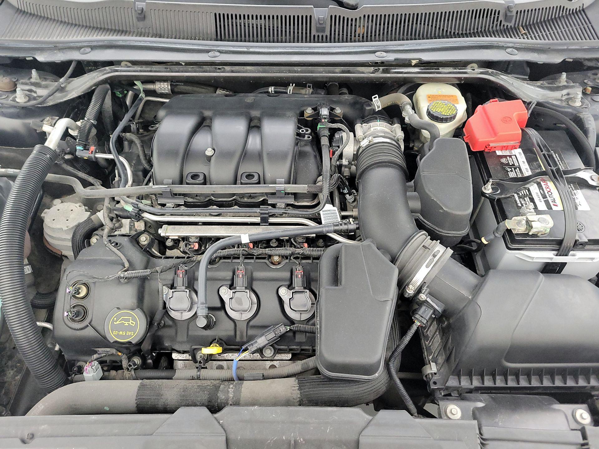 Thumbnail: 2015 Ford Taurus - 20