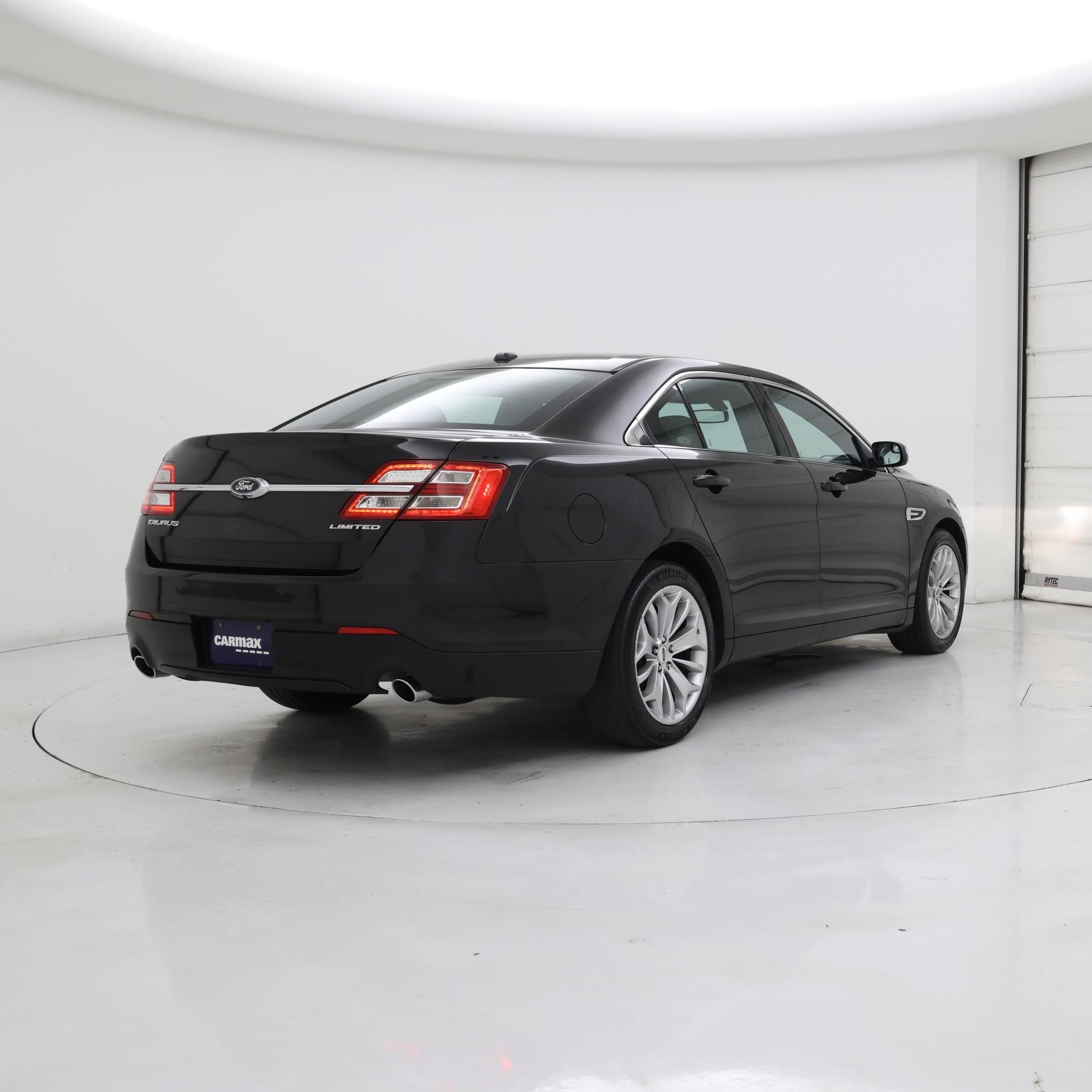 Thumbnail: 2015 Ford Taurus - 8