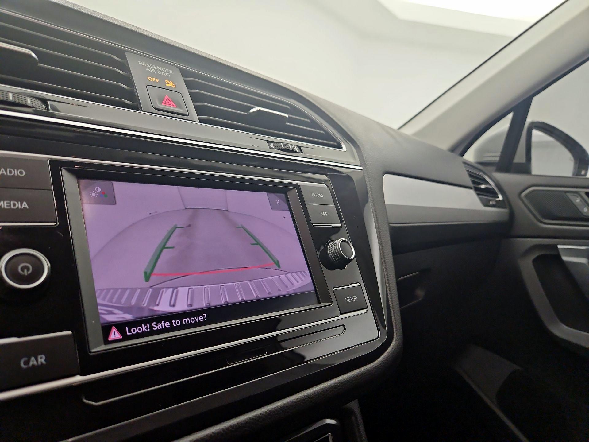 Thumbnail: 2019 Volkswagen Tiguan - 14