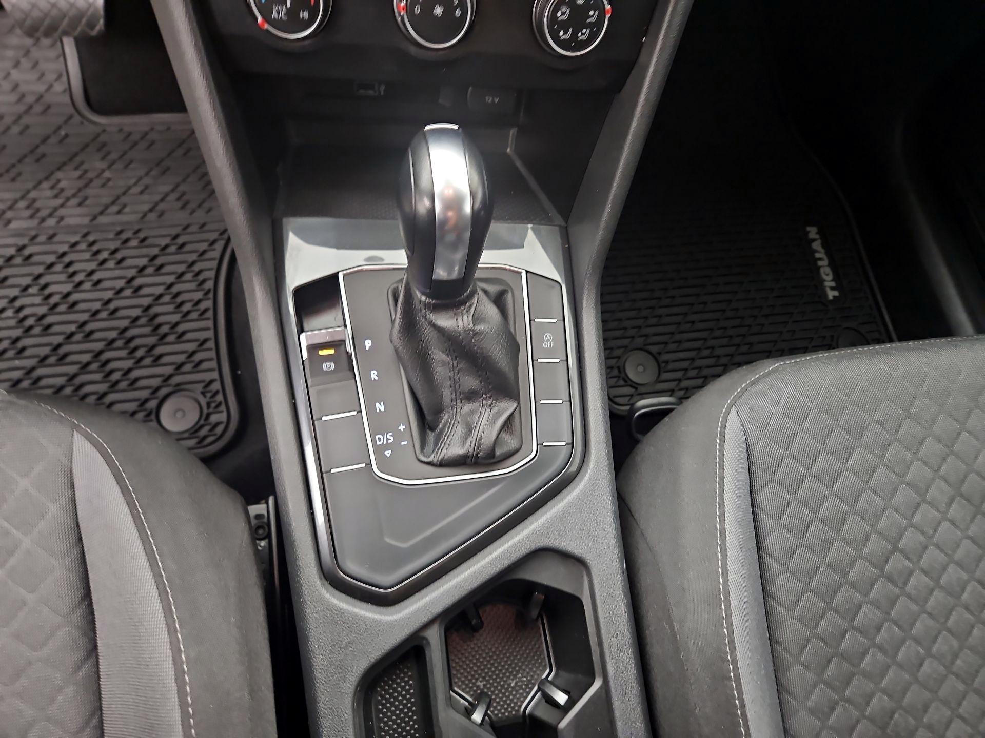 Thumbnail: 2019 Volkswagen Tiguan - 17