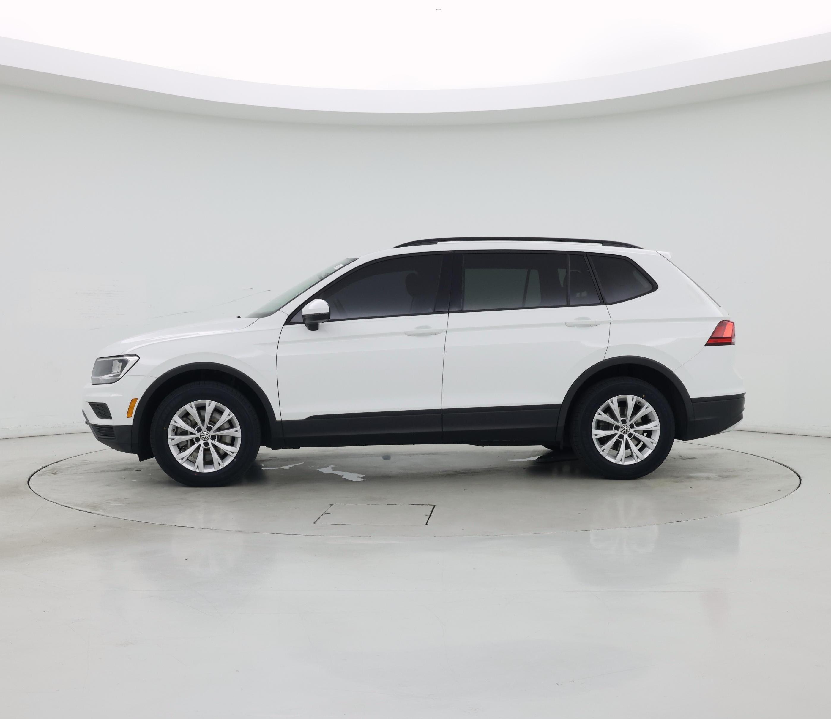 Thumbnail: 2019 Volkswagen Tiguan - 3