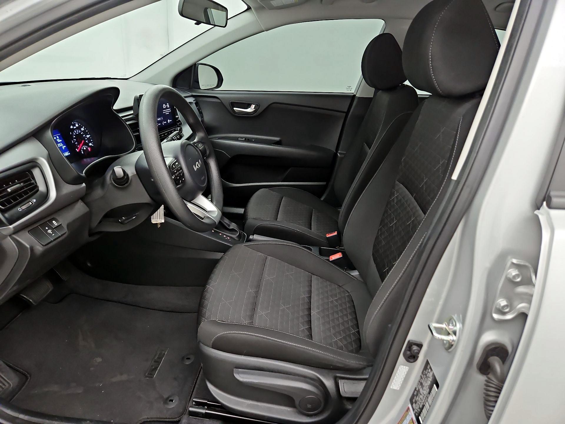 Thumbnail: 2023 Kia Rio - 11