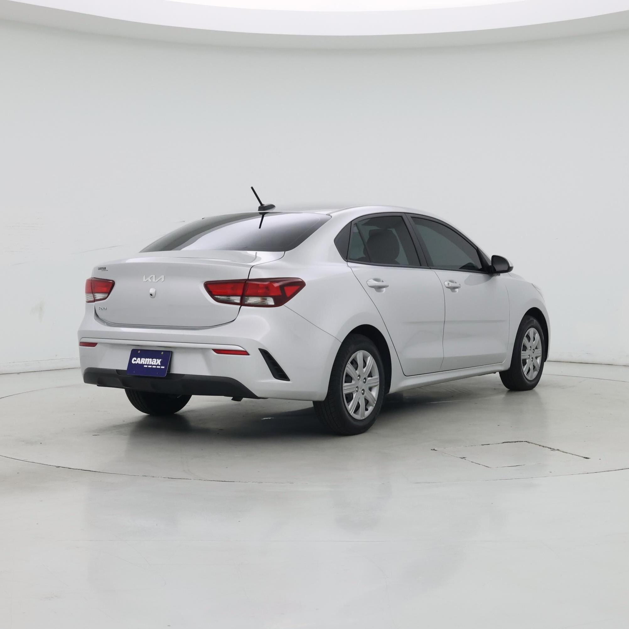 Thumbnail: 2023 Kia Rio - 8