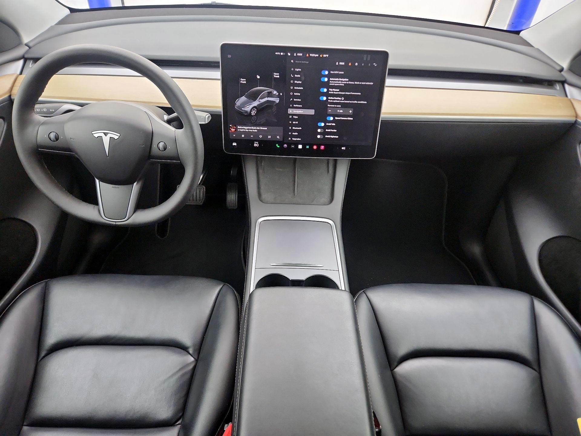 Thumbnail: 2023 Tesla Model Y - 9