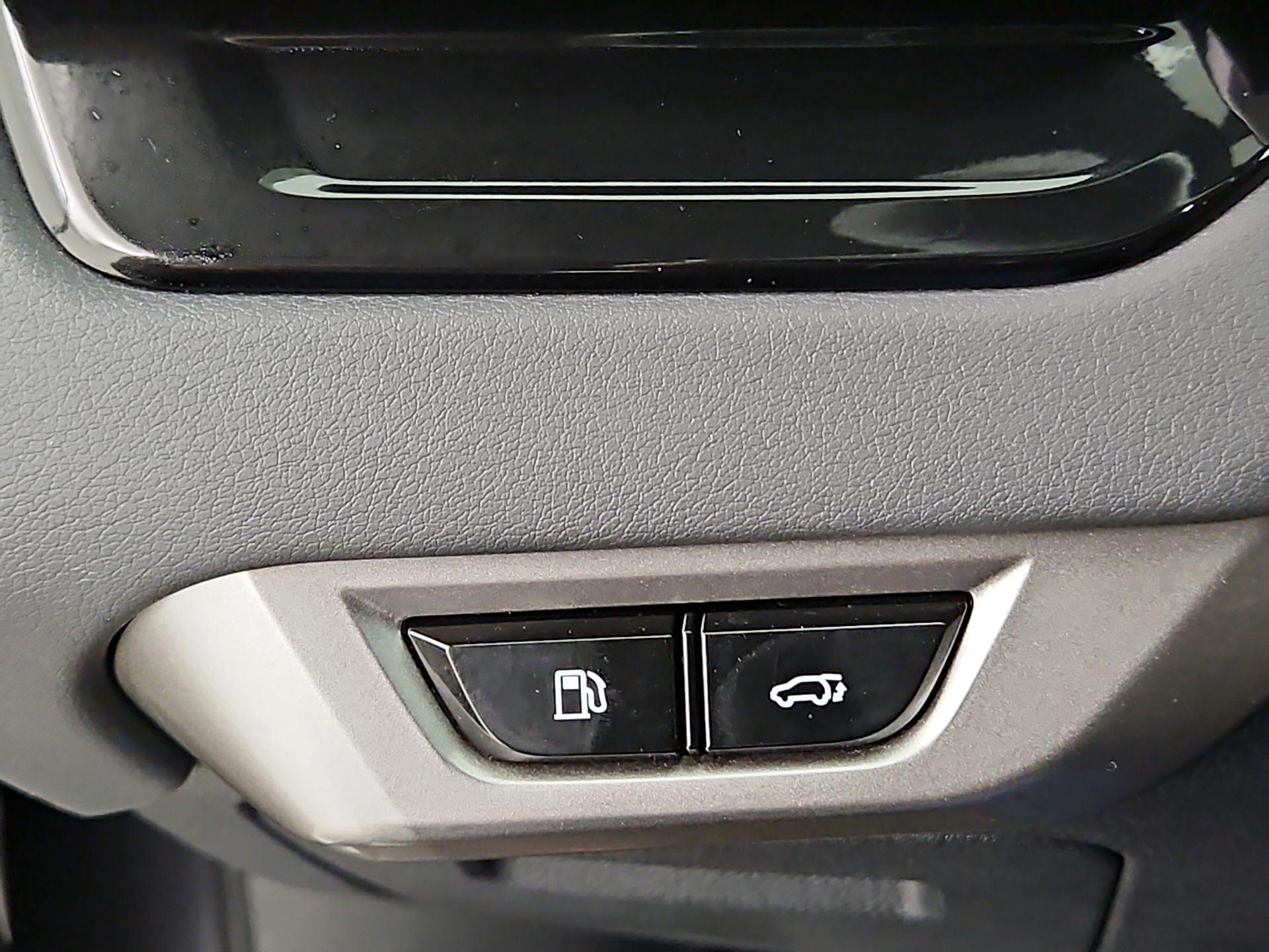 Thumbnail: 2023 Lexus RX - 13