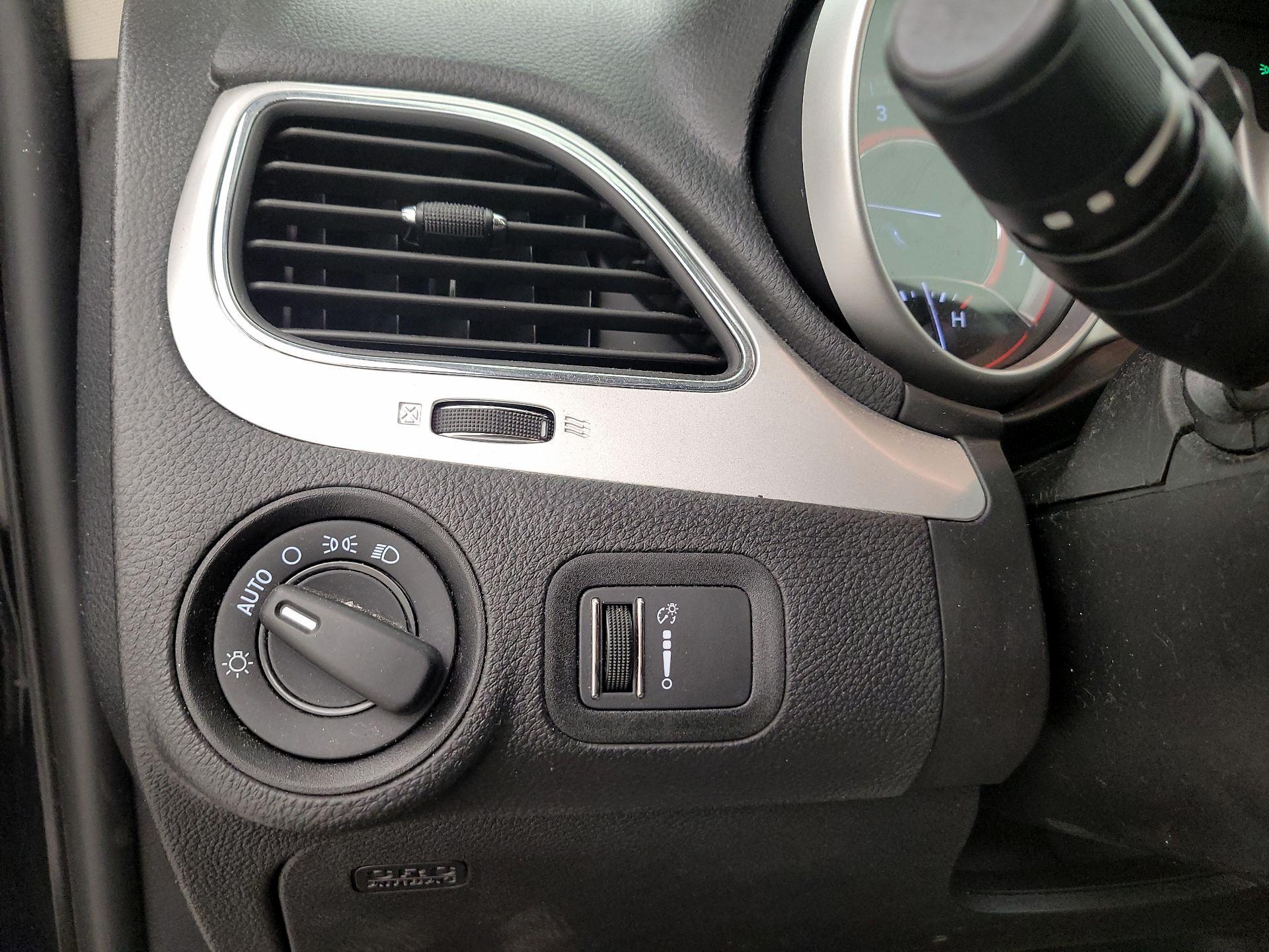 Thumbnail: 2018 Dodge Journey - 13