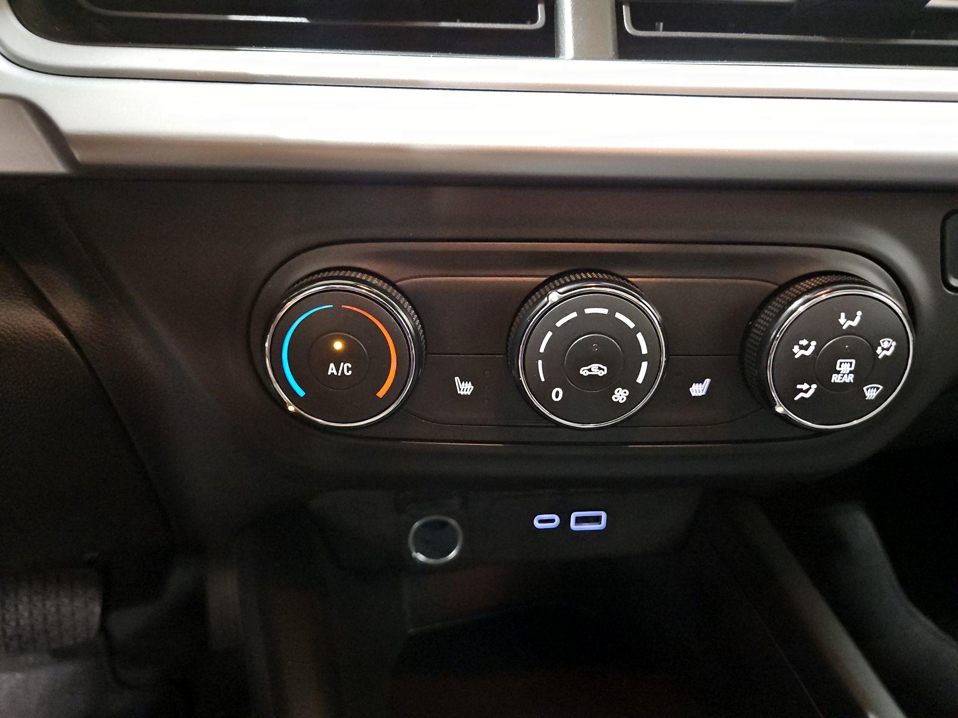 Thumbnail: 2024 Chevrolet Trax - 16