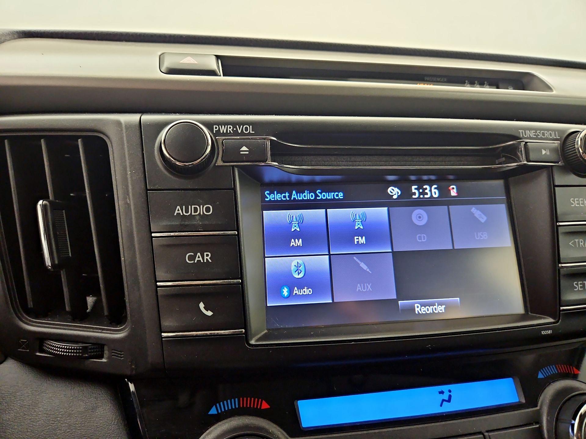 Thumbnail: 2018 Toyota RAV4 - 15