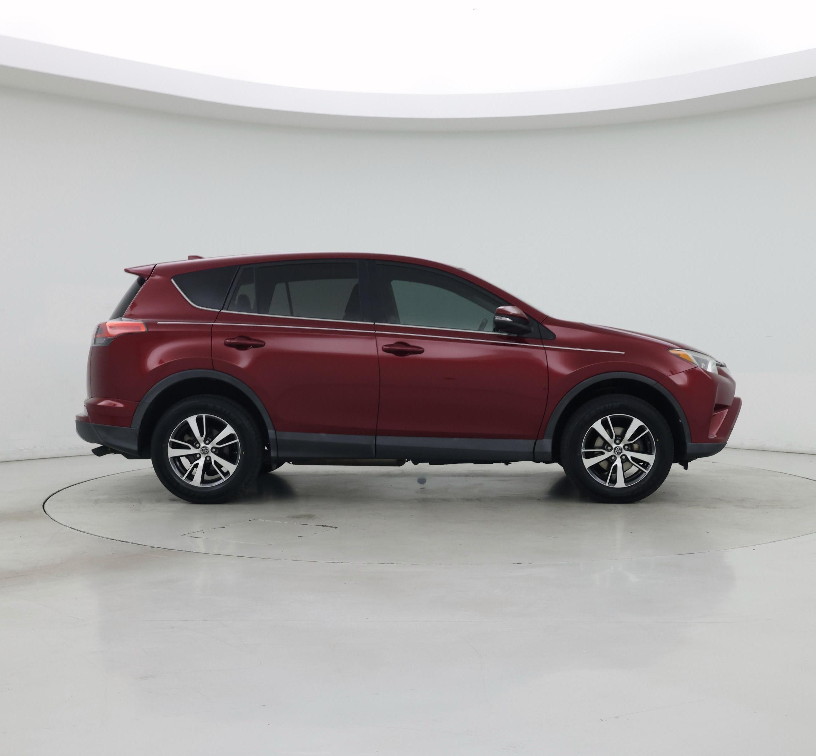 Thumbnail: 2018 Toyota RAV4 - 7