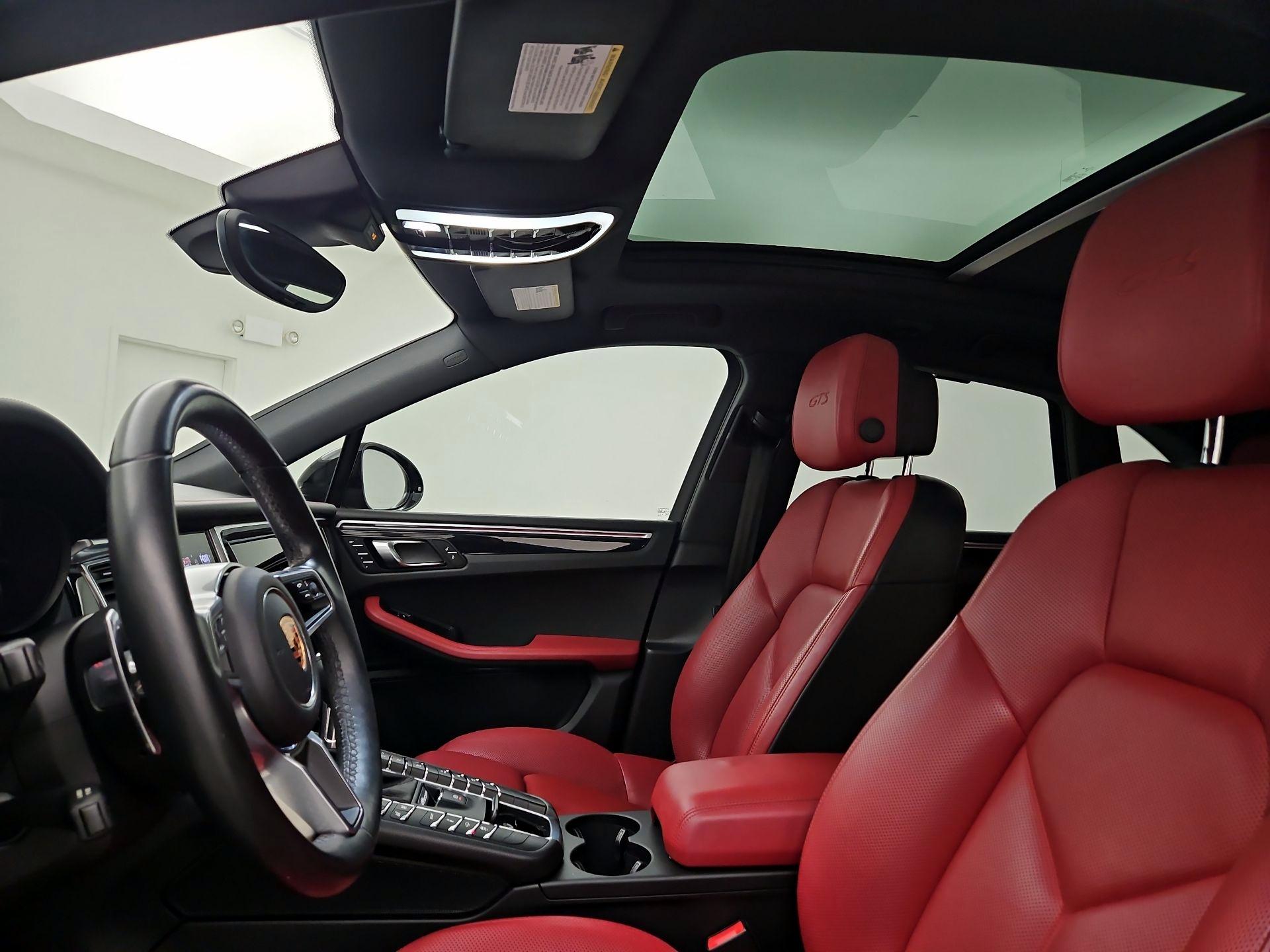 Thumbnail: 2018 Porsche Macan - 19