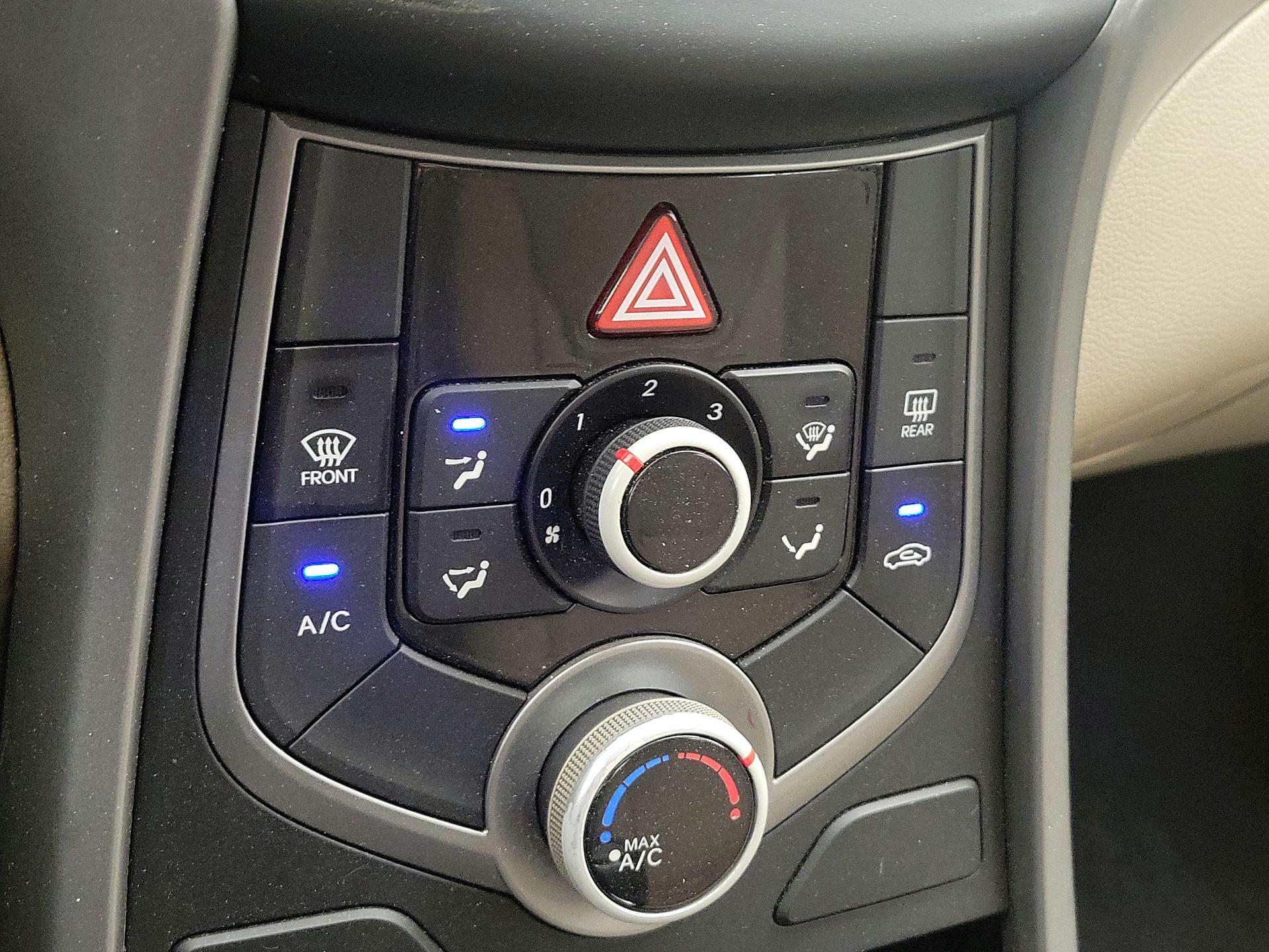 Thumbnail: 2016 Hyundai Elantra - 15