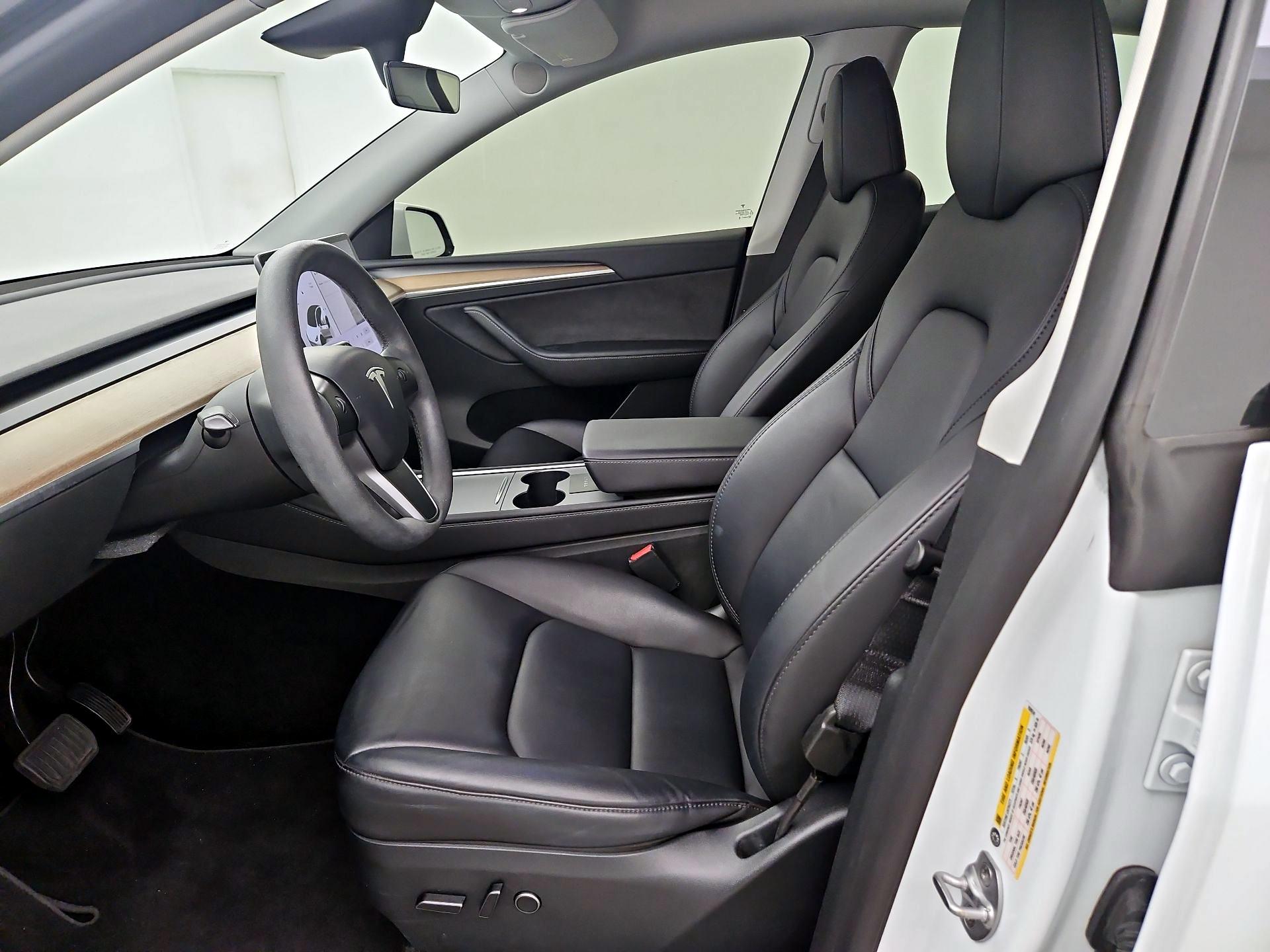 Thumbnail: 2023 Tesla Model Y - 11