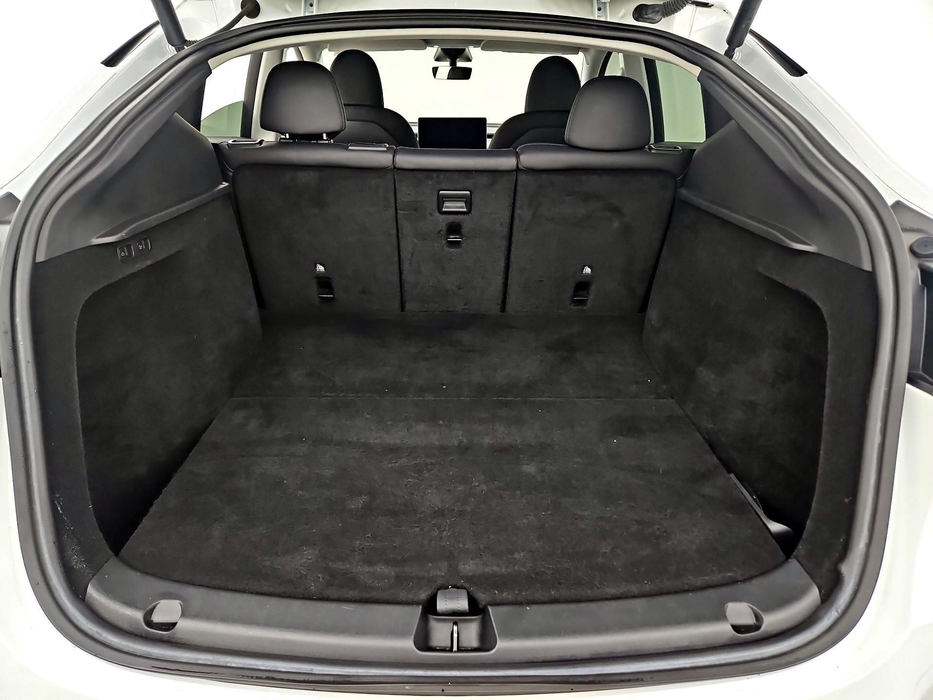 Thumbnail: 2023 Tesla Model Y - 19