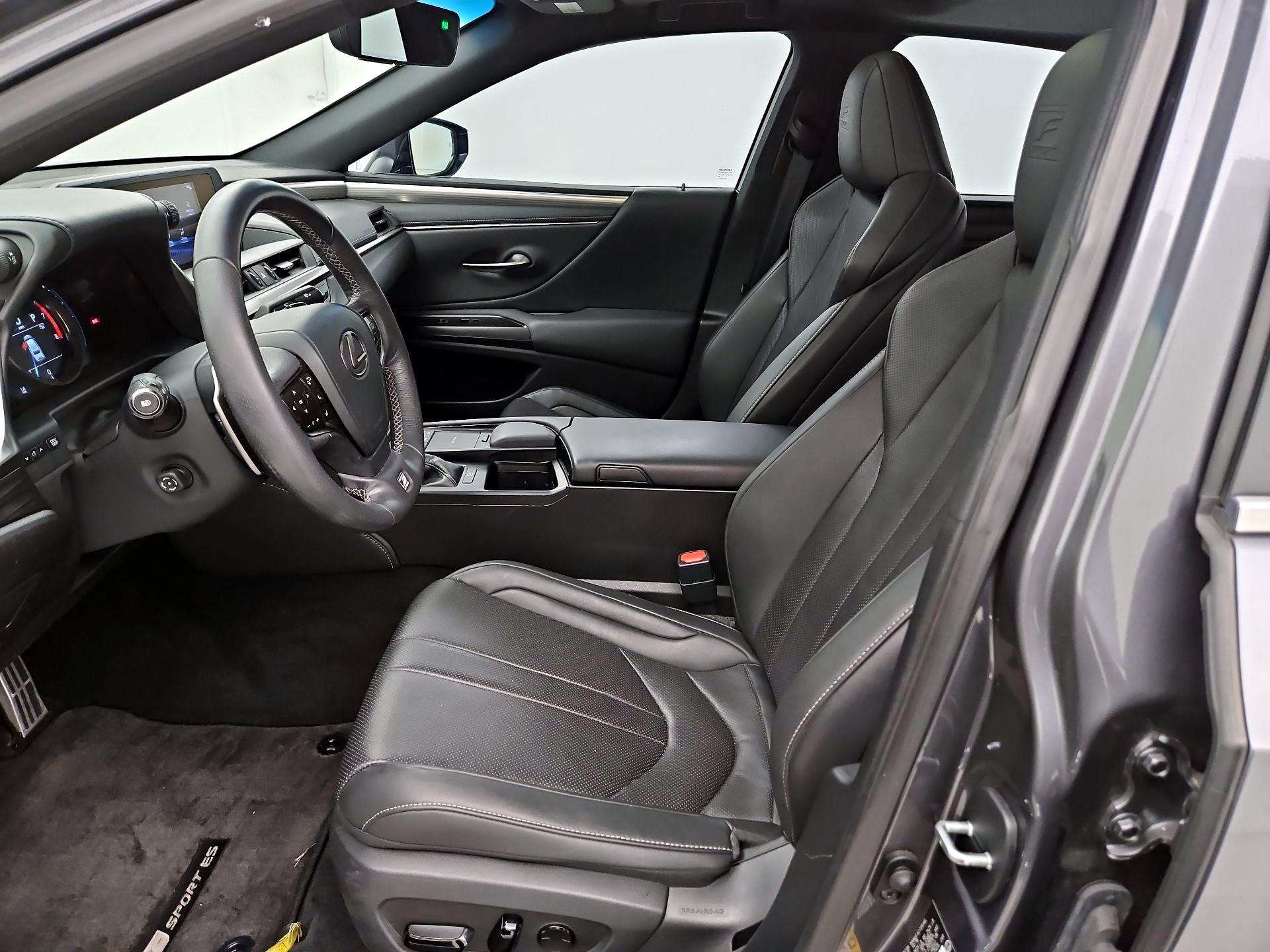 Thumbnail: 2019 Lexus ES - 11