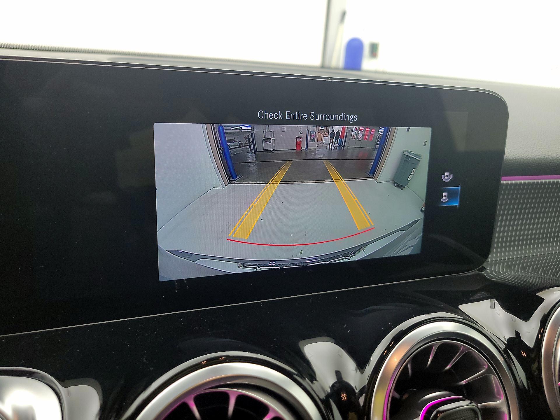 Thumbnail: 2023 Mercedes-Benz GLB - 14