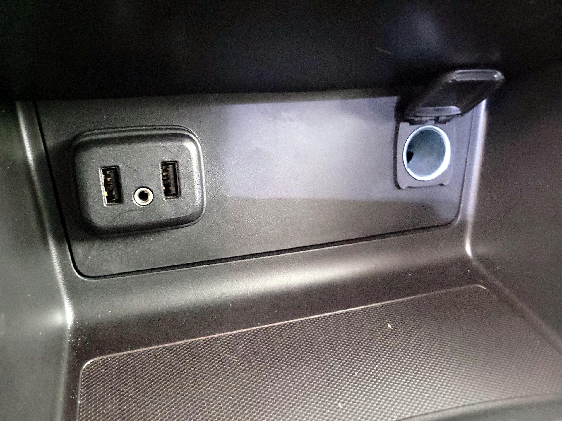 Thumbnail: 2022 Chevrolet Colorado - 18