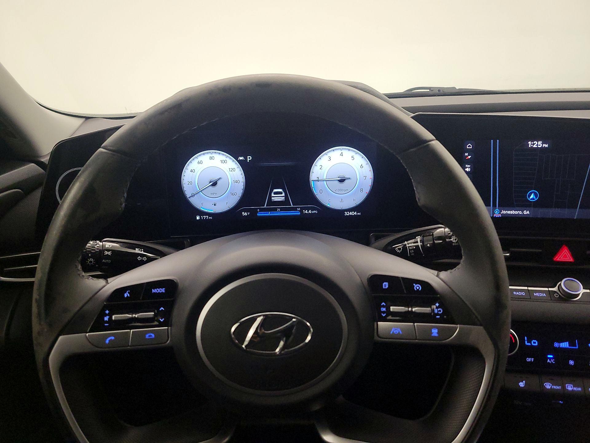 Thumbnail: 2023 Hyundai Elantra - 10