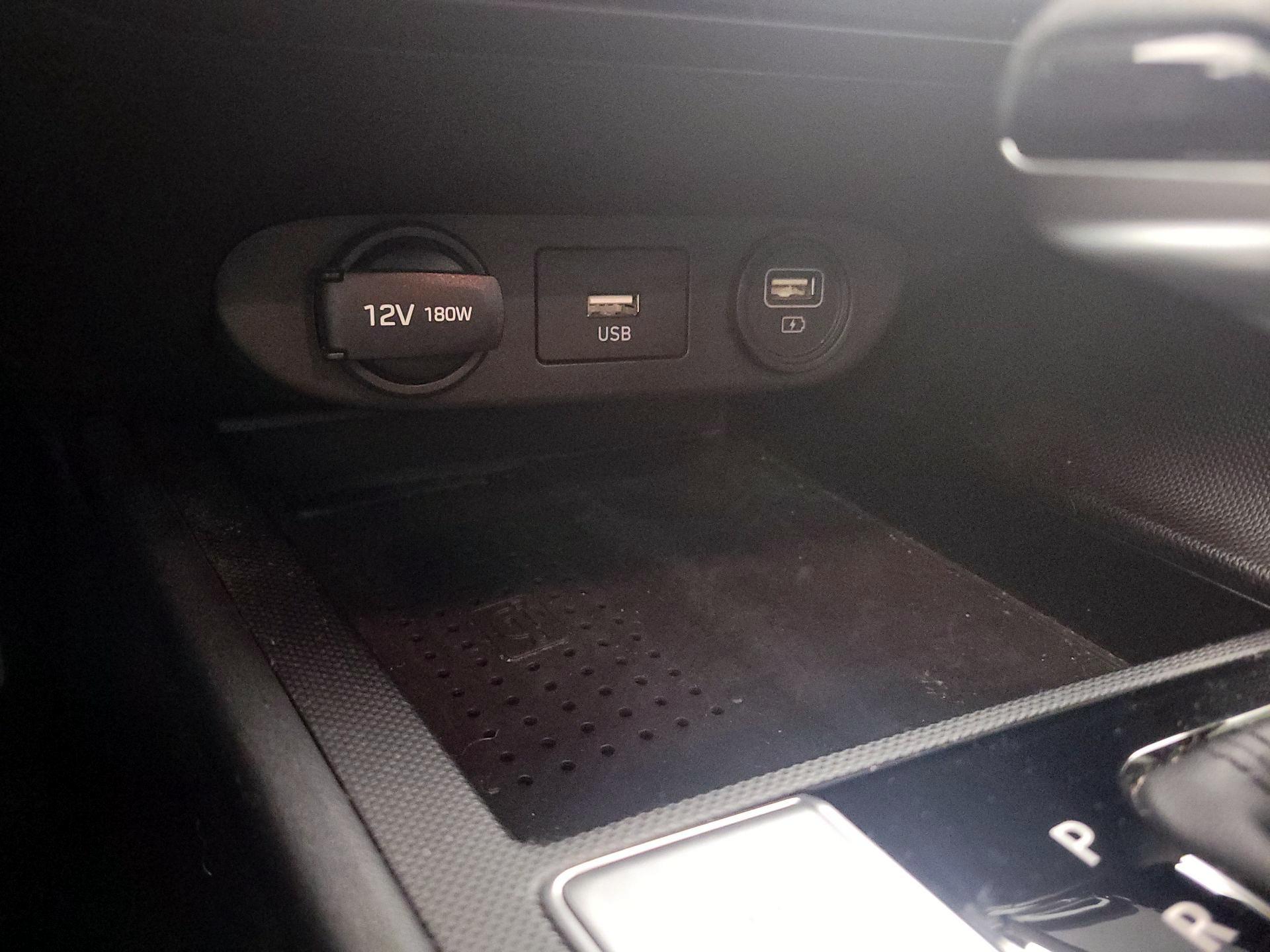 Thumbnail: 2023 Hyundai Elantra - 19