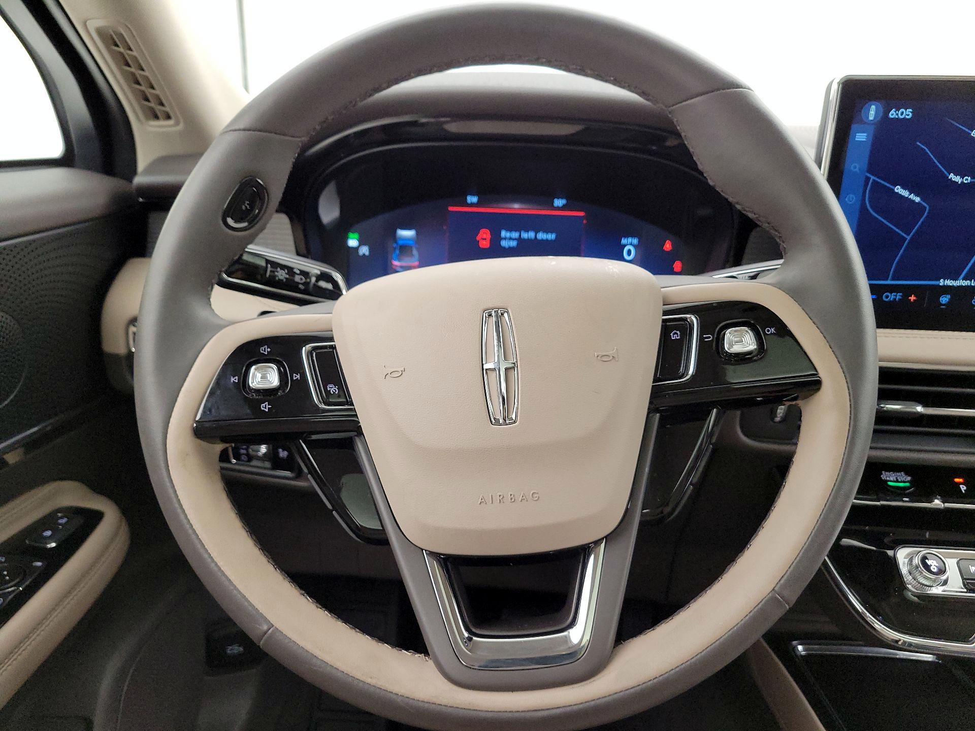 Thumbnail: 2024 Lincoln Corsair - 10