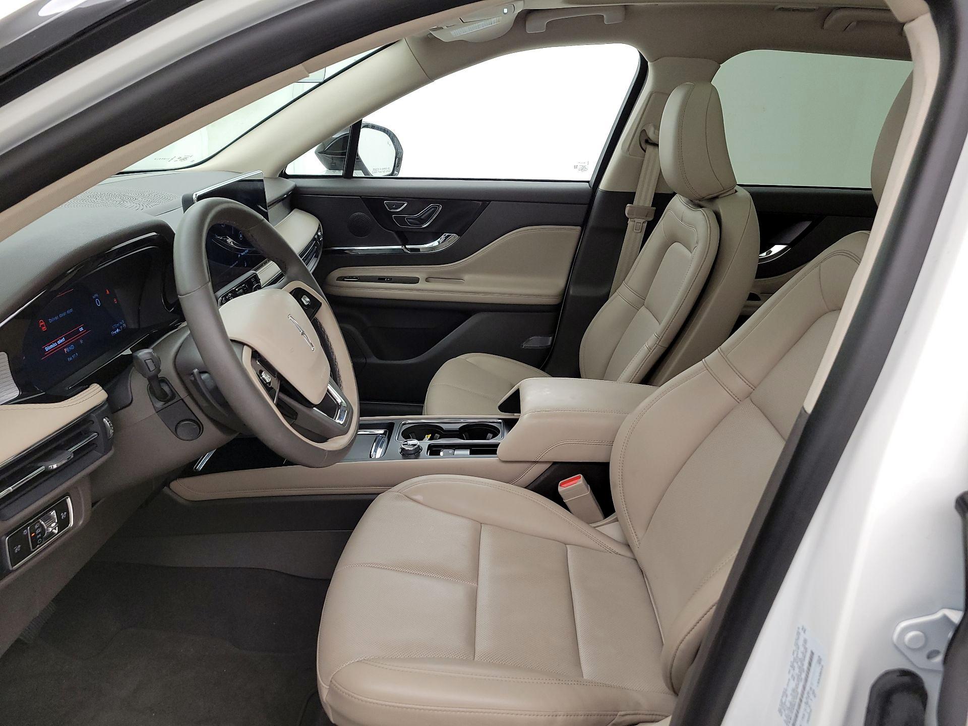 Thumbnail: 2024 Lincoln Corsair - 11