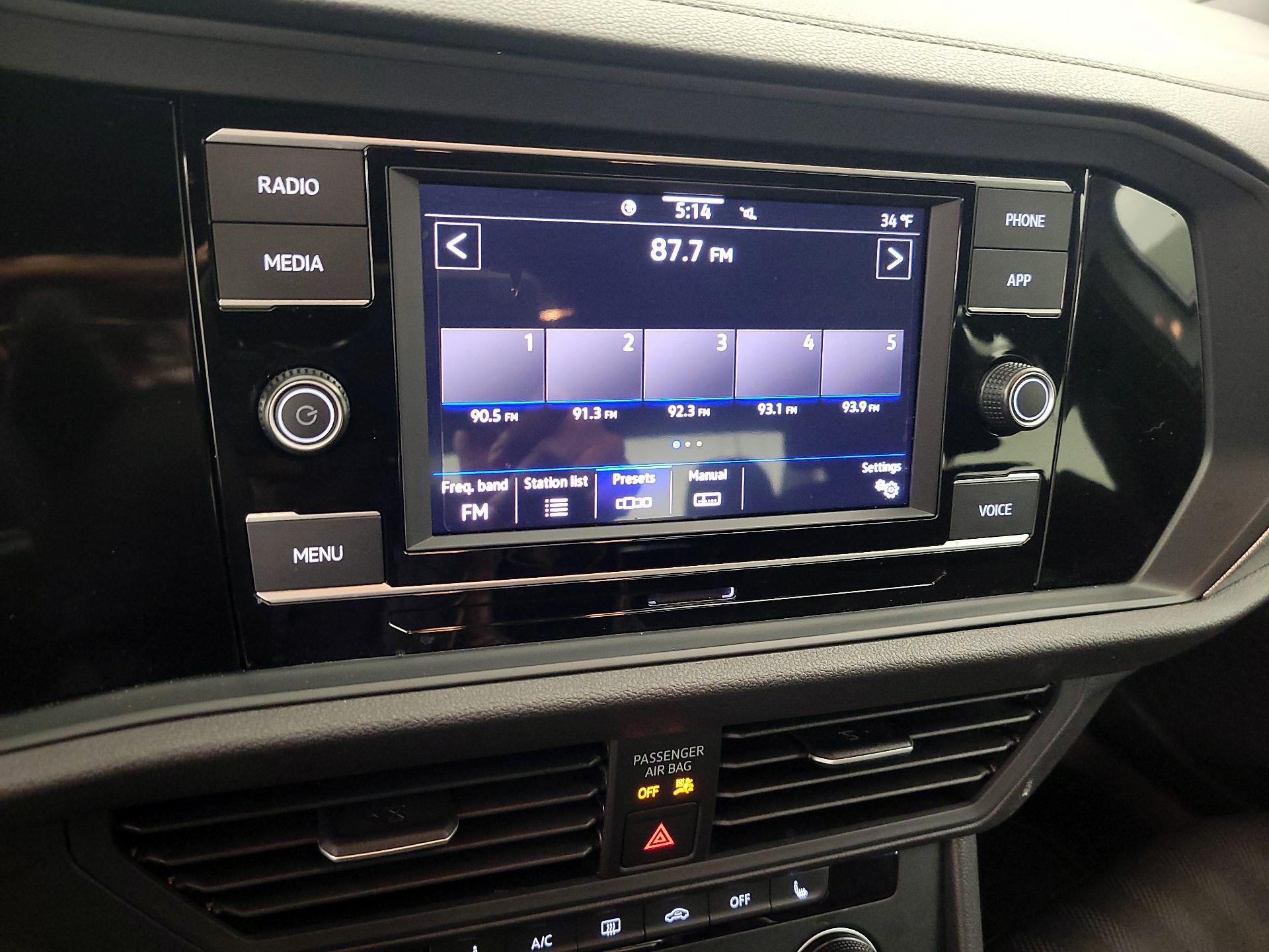 Thumbnail: 2024 Volkswagen Jetta - 15