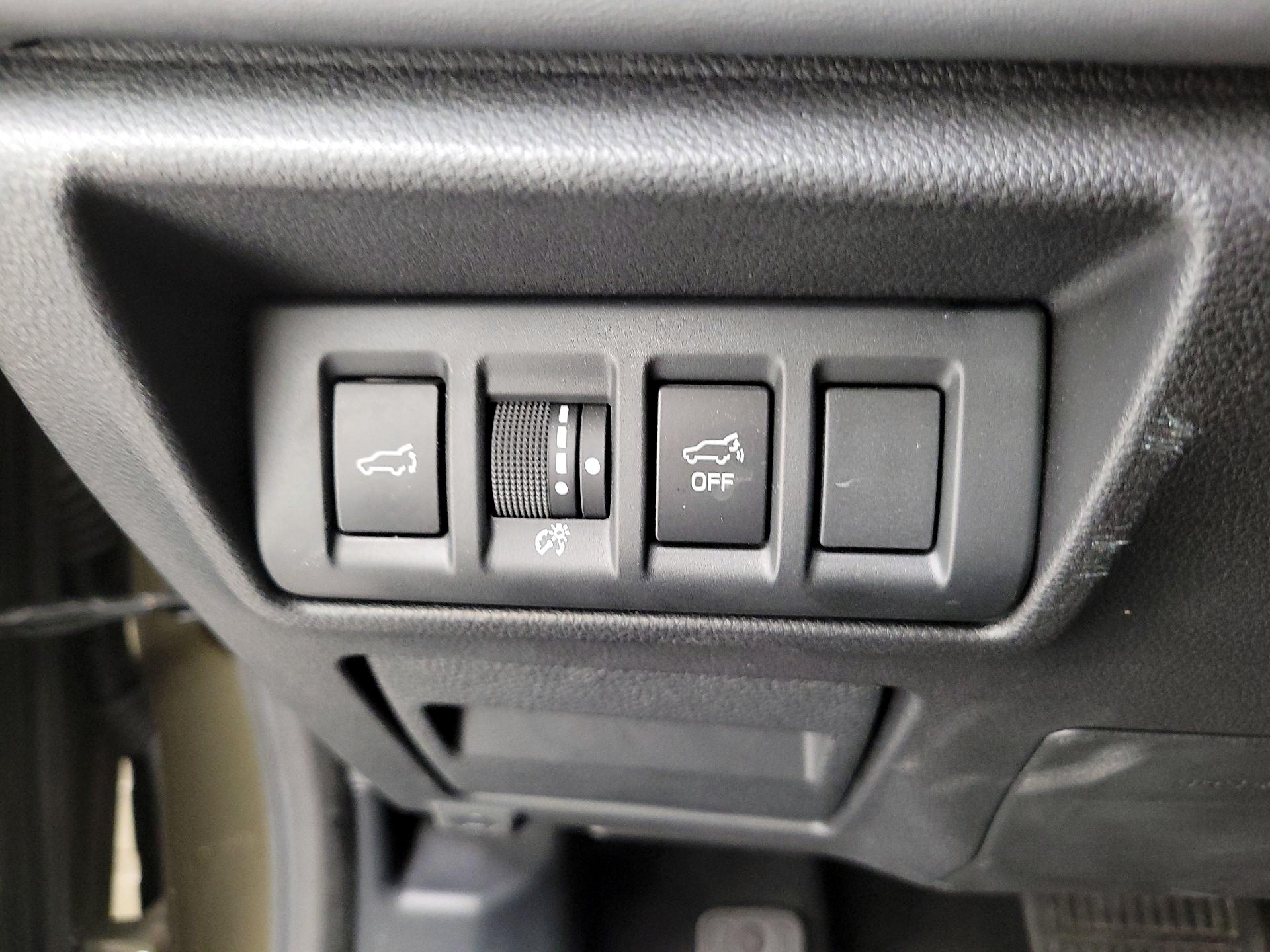 Thumbnail: 2020 Subaru Outback - 13