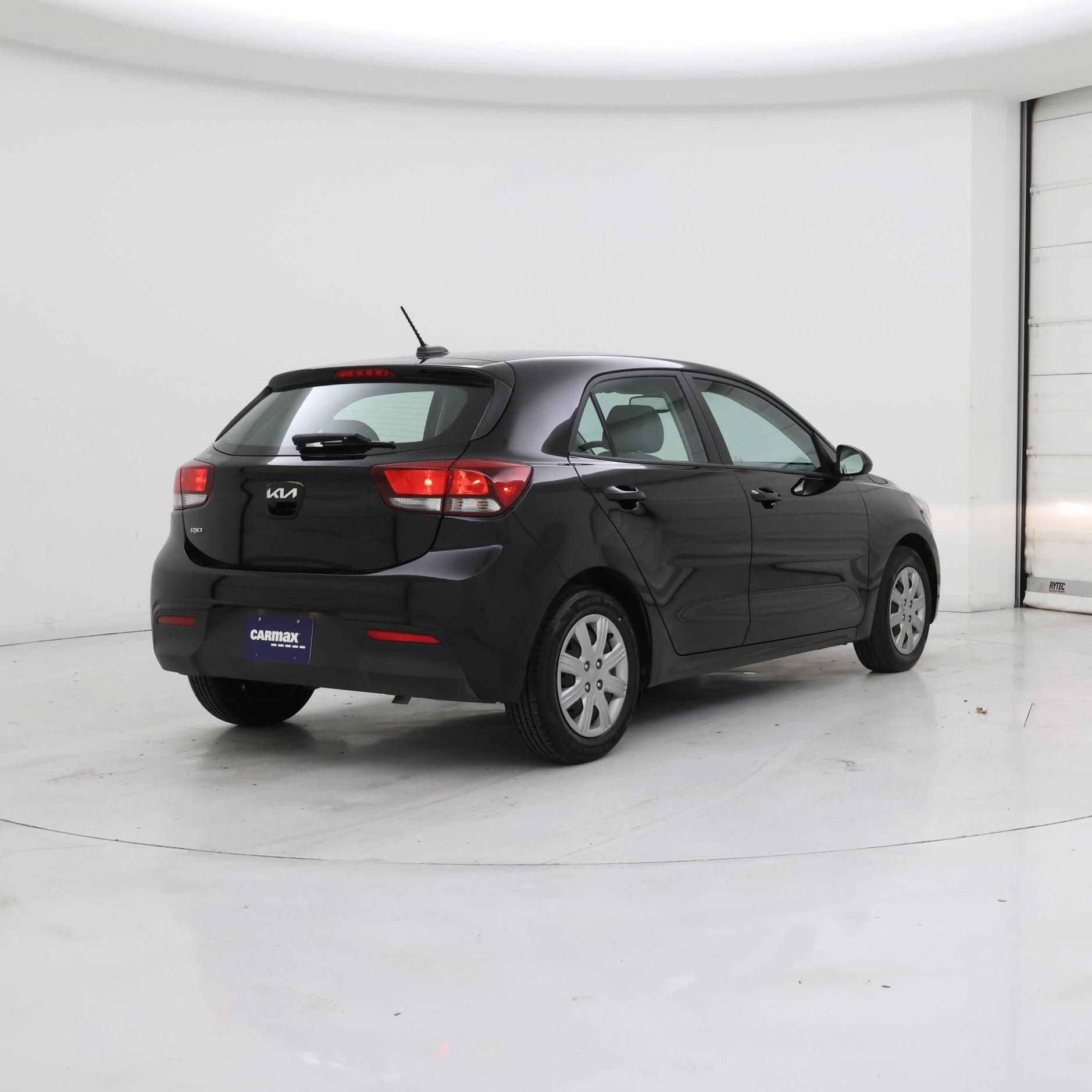 Thumbnail: 2023 Kia Rio - 8