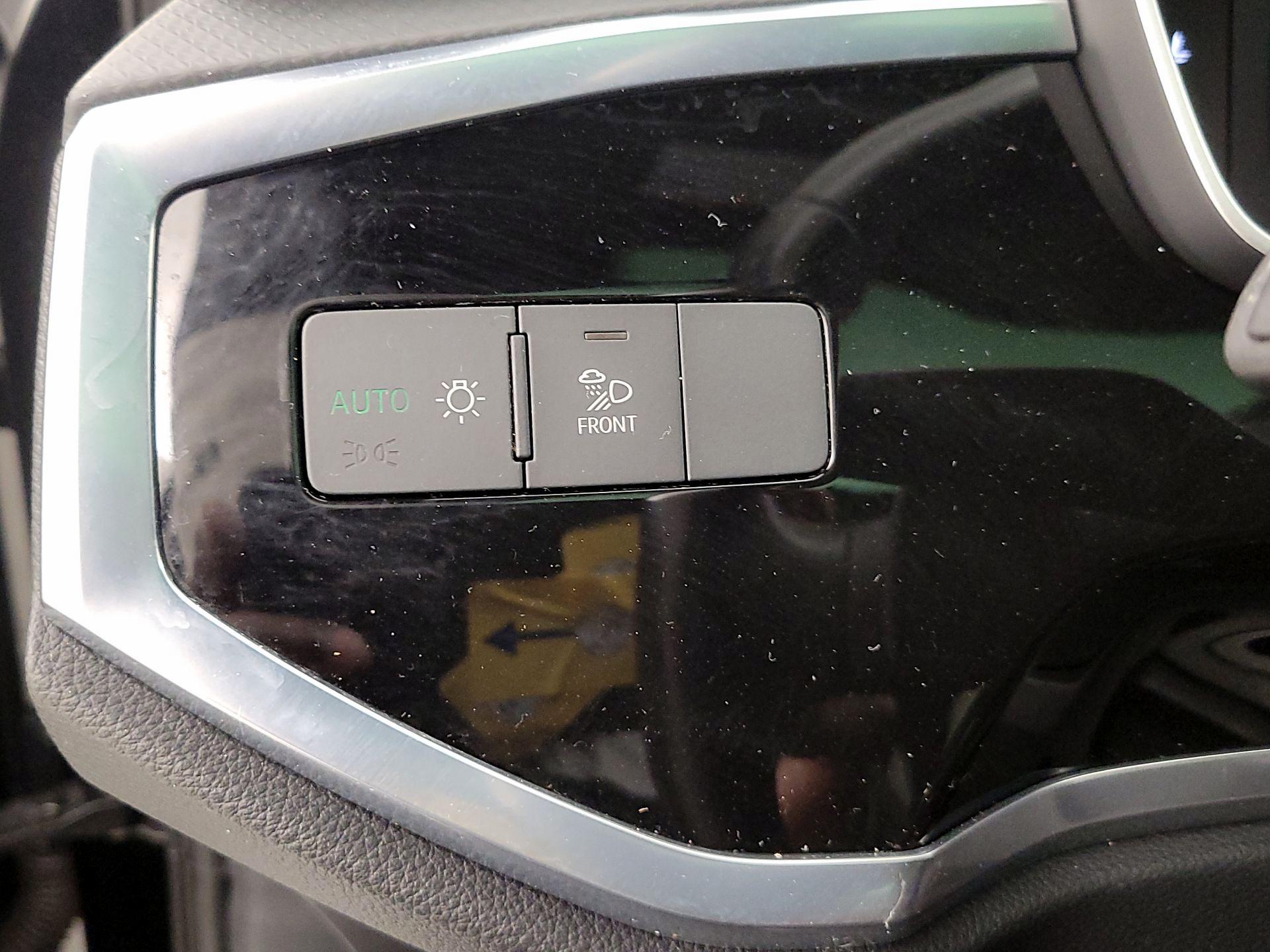 Thumbnail: 2022 Audi Q3 - 13