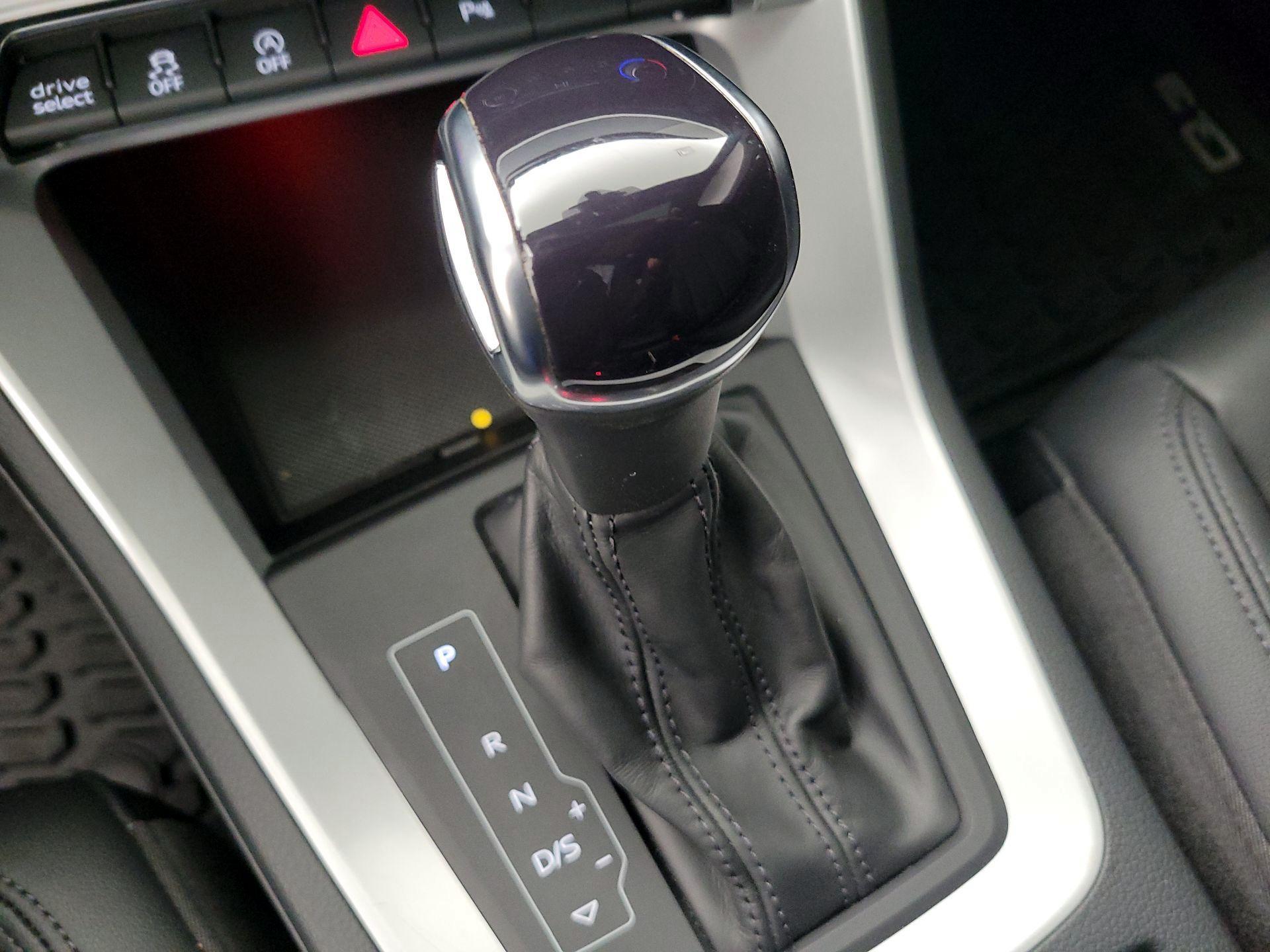 Thumbnail: 2022 Audi Q3 - 17