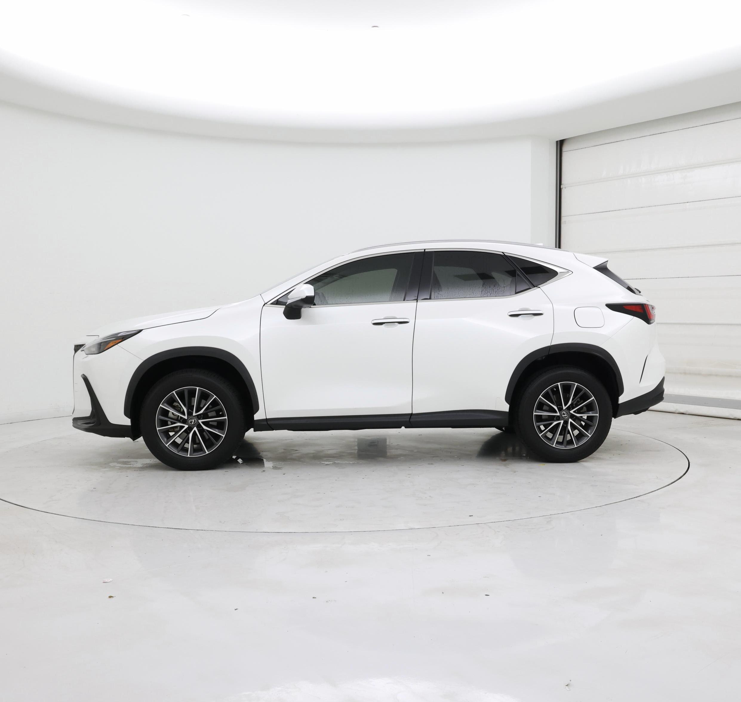 Thumbnail: 2022 Lexus NX - 3