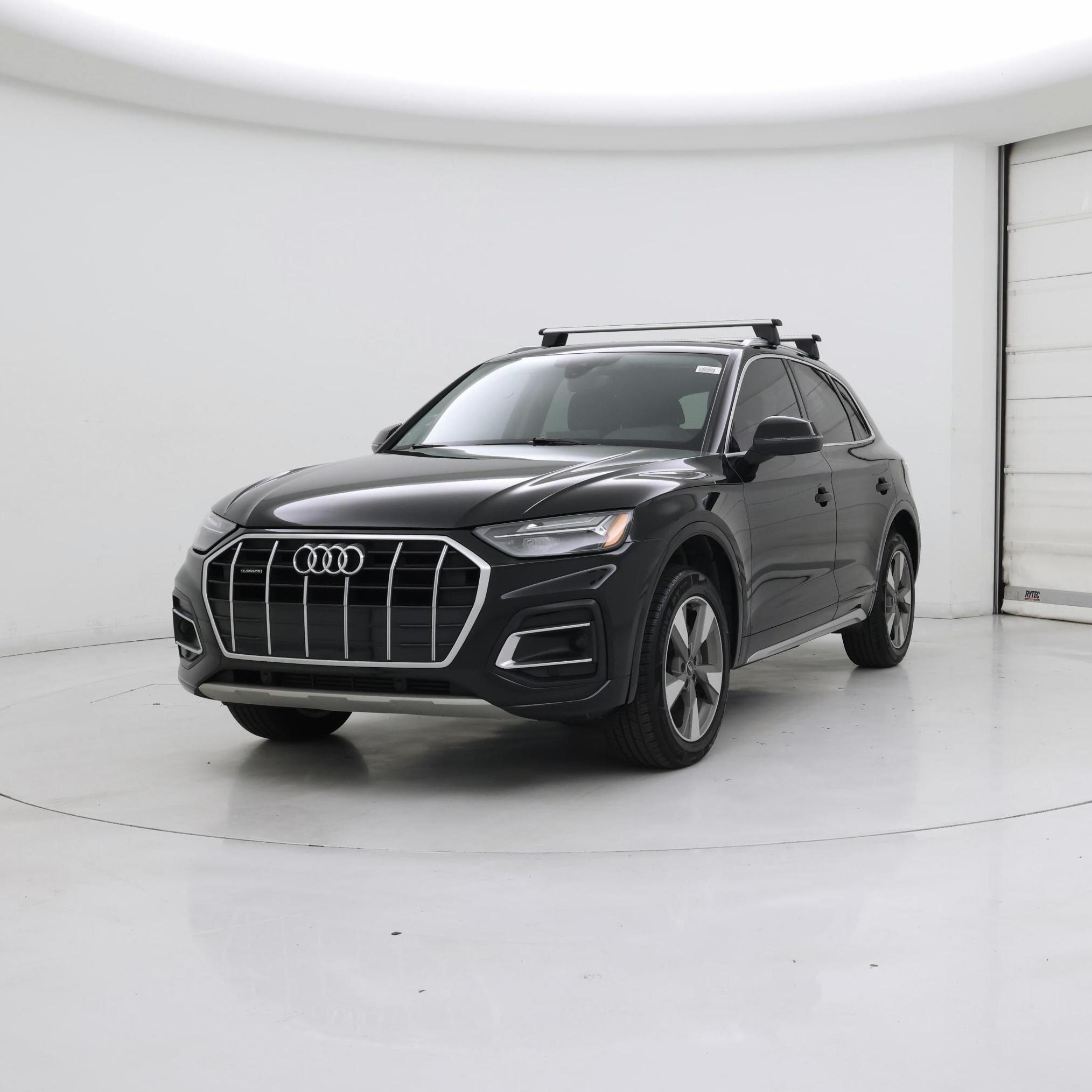 Thumbnail: 2023 Audi Q5 - 4